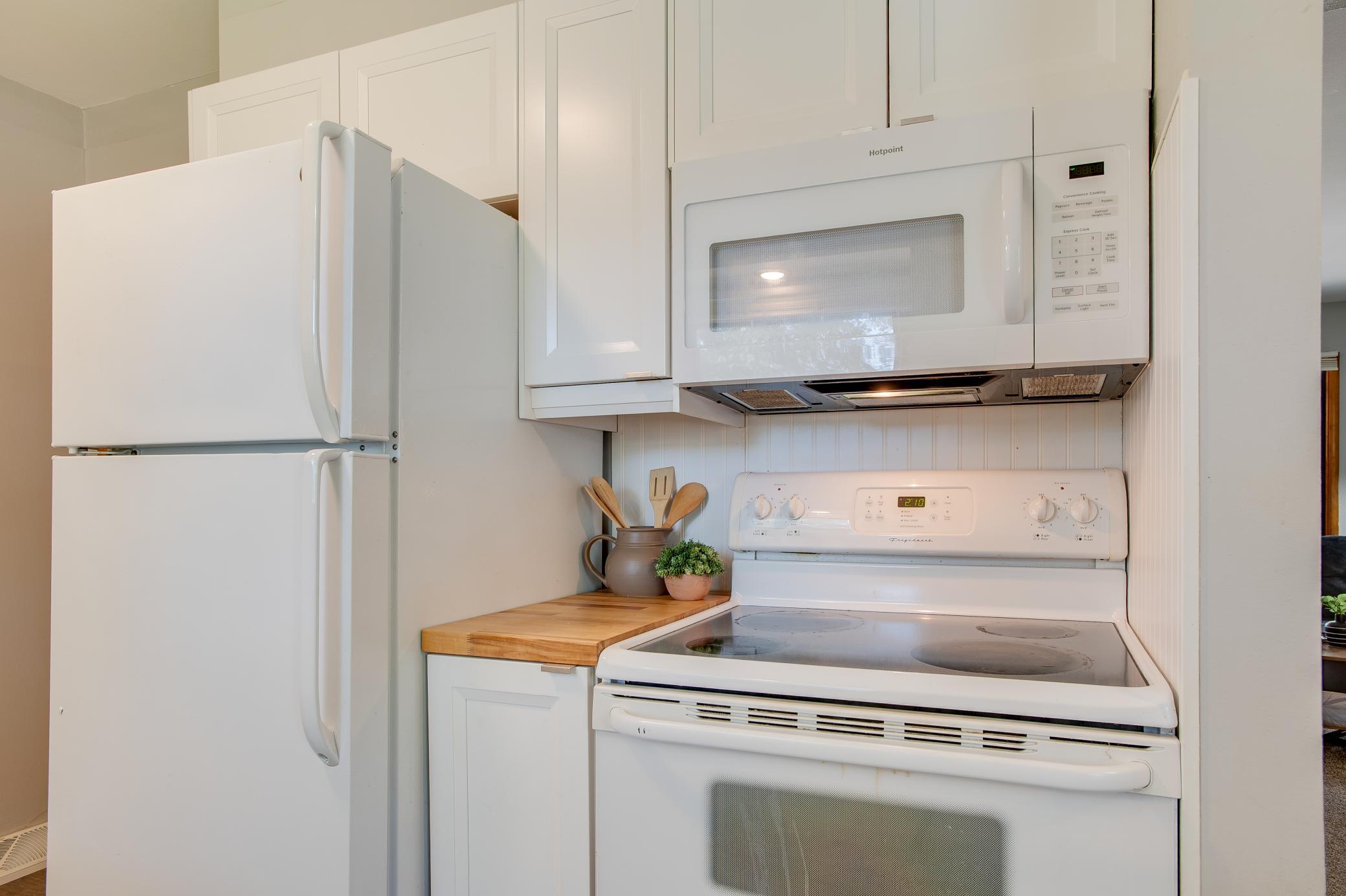 1961 single family home for sale at 1842 15th Street S in Fargo, ND — 3 bed, 2 bath (photo 17 of 45)