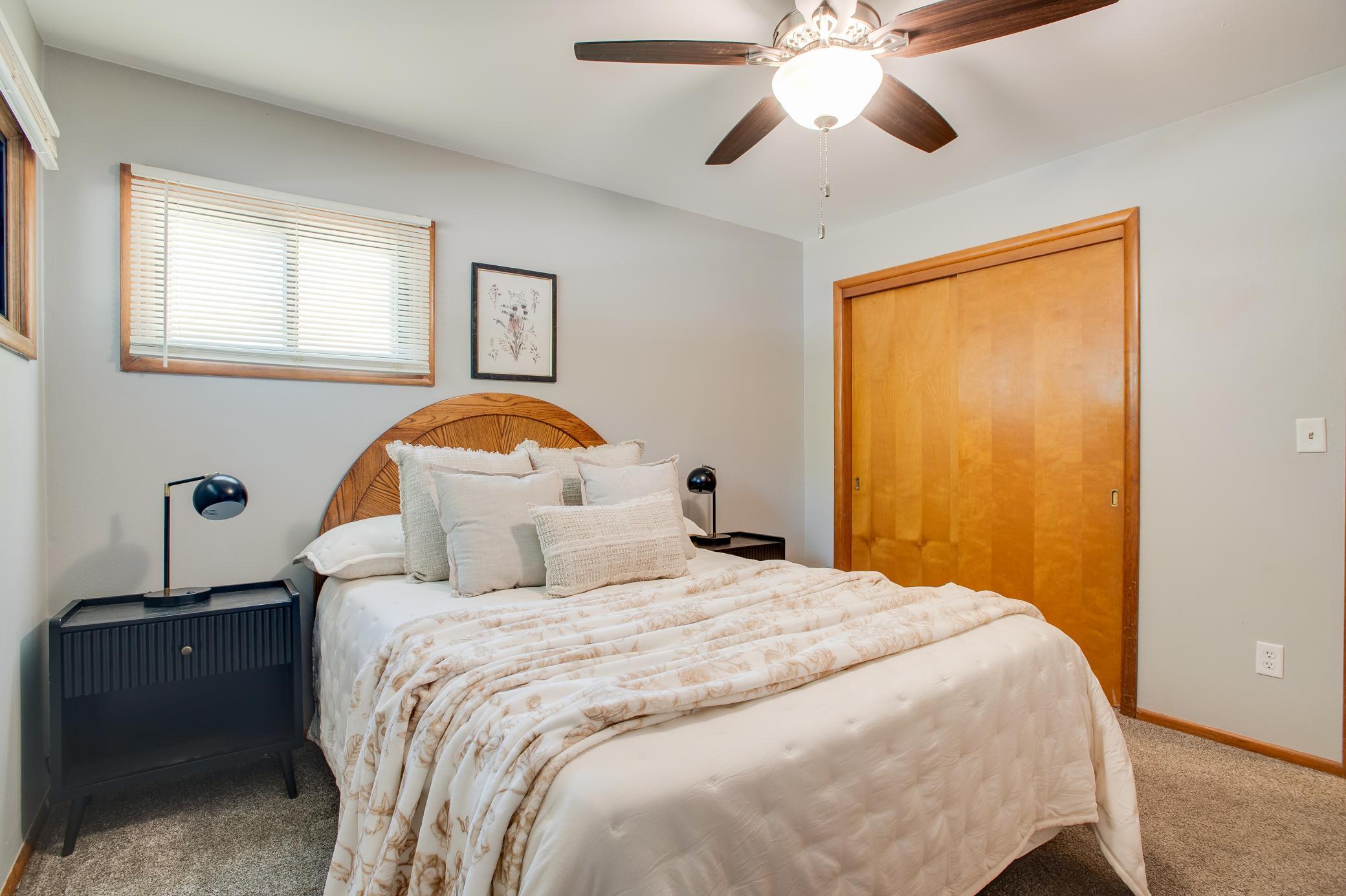 1961 single family home for sale at 1842 15th Street S in Fargo, ND — 3 bed, 2 bath (photo 19 of 45)