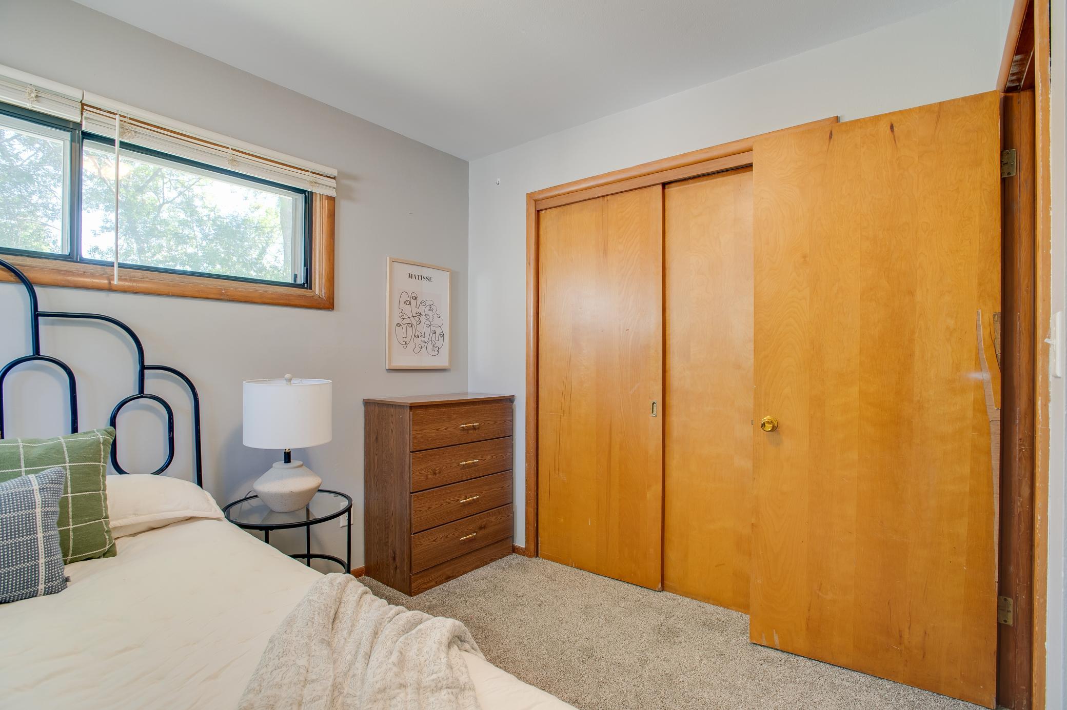 1961 single family home for sale at 1842 15th Street S in Fargo, ND — 3 bed, 2 bath (photo 23 of 45)