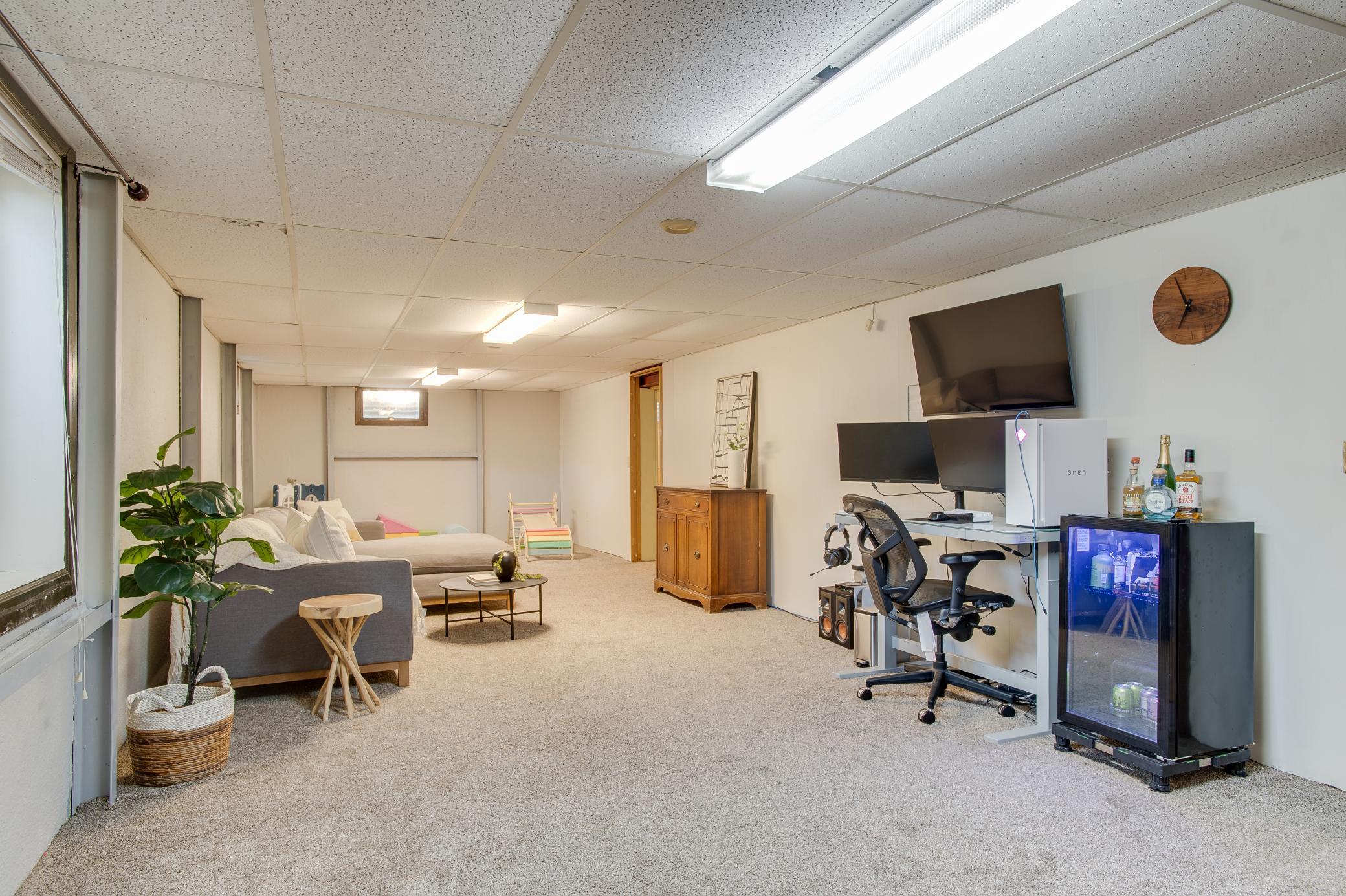 1961 single family home for sale at 1842 15th Street S in Fargo, ND — 3 bed, 2 bath (photo 28 of 45)