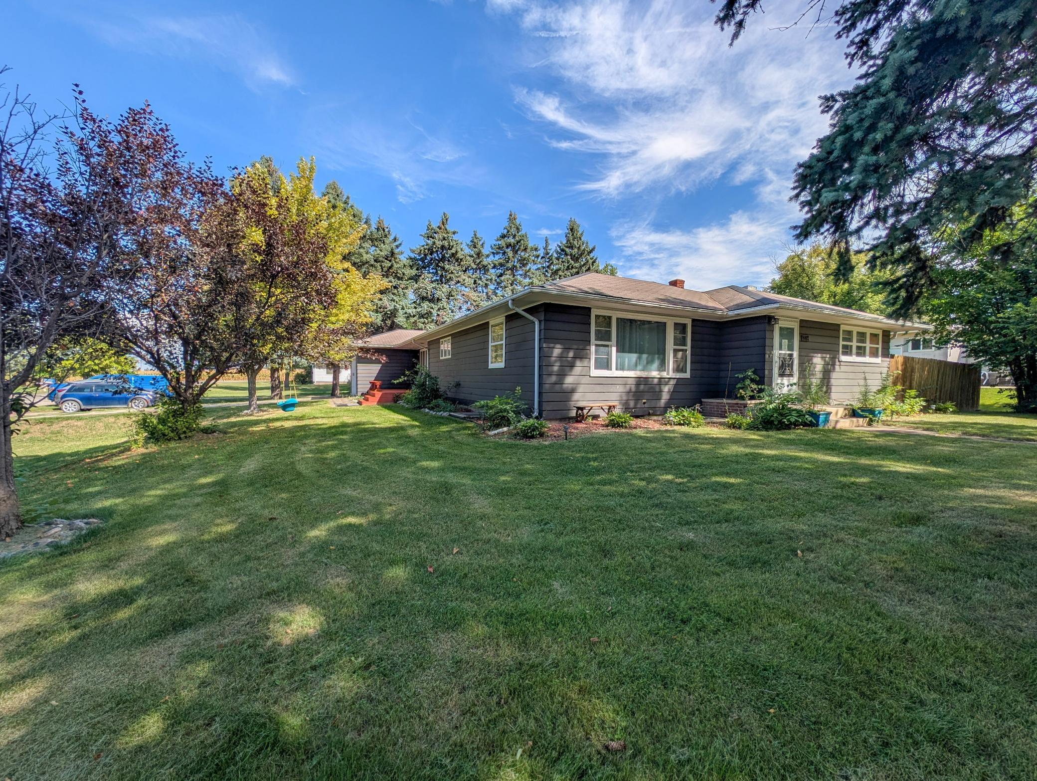 1954 single family home for sale at 220 2nd Avenue NW in Rothsay, MN — 5 bed, 2 bath (photo 2 of 31)