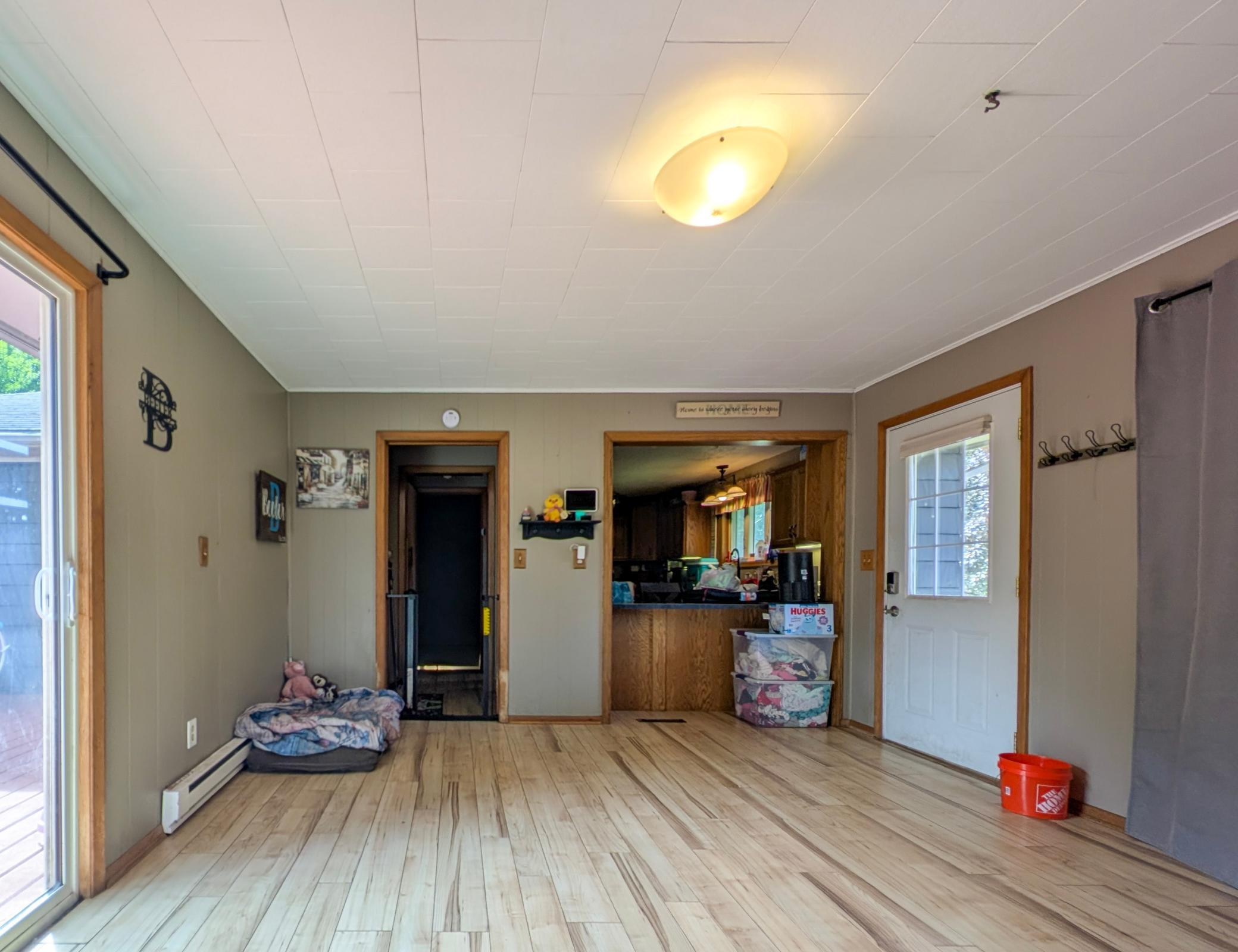1954 single family home for sale at 220 2nd Avenue NW in Rothsay, MN — 5 bed, 2 bath (photo 5 of 31)