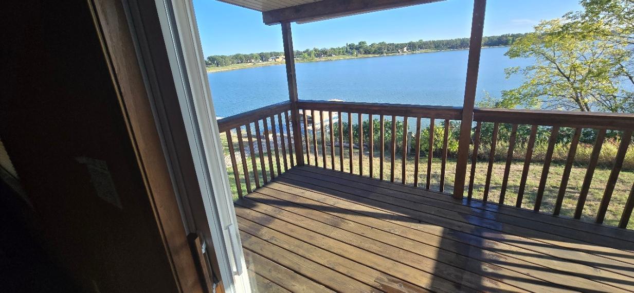 2002 townhouse for sale at 211 W Lake Street in Parkers Prairie, MN — 3 bed, 3 bath (photo 12 of 27)