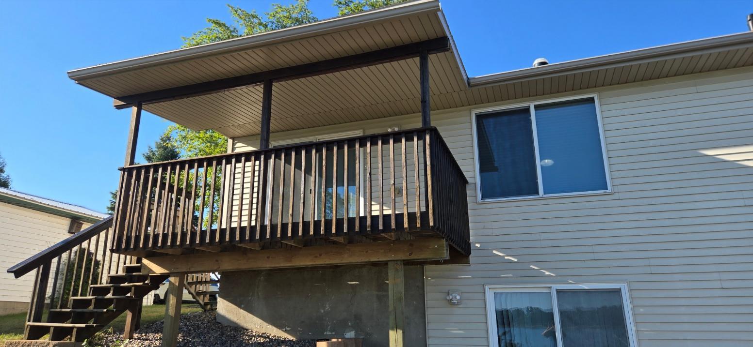 2002 townhouse for sale at 211 W Lake Street in Parkers Prairie, MN — 3 bed, 3 bath (photo 8 of 27)