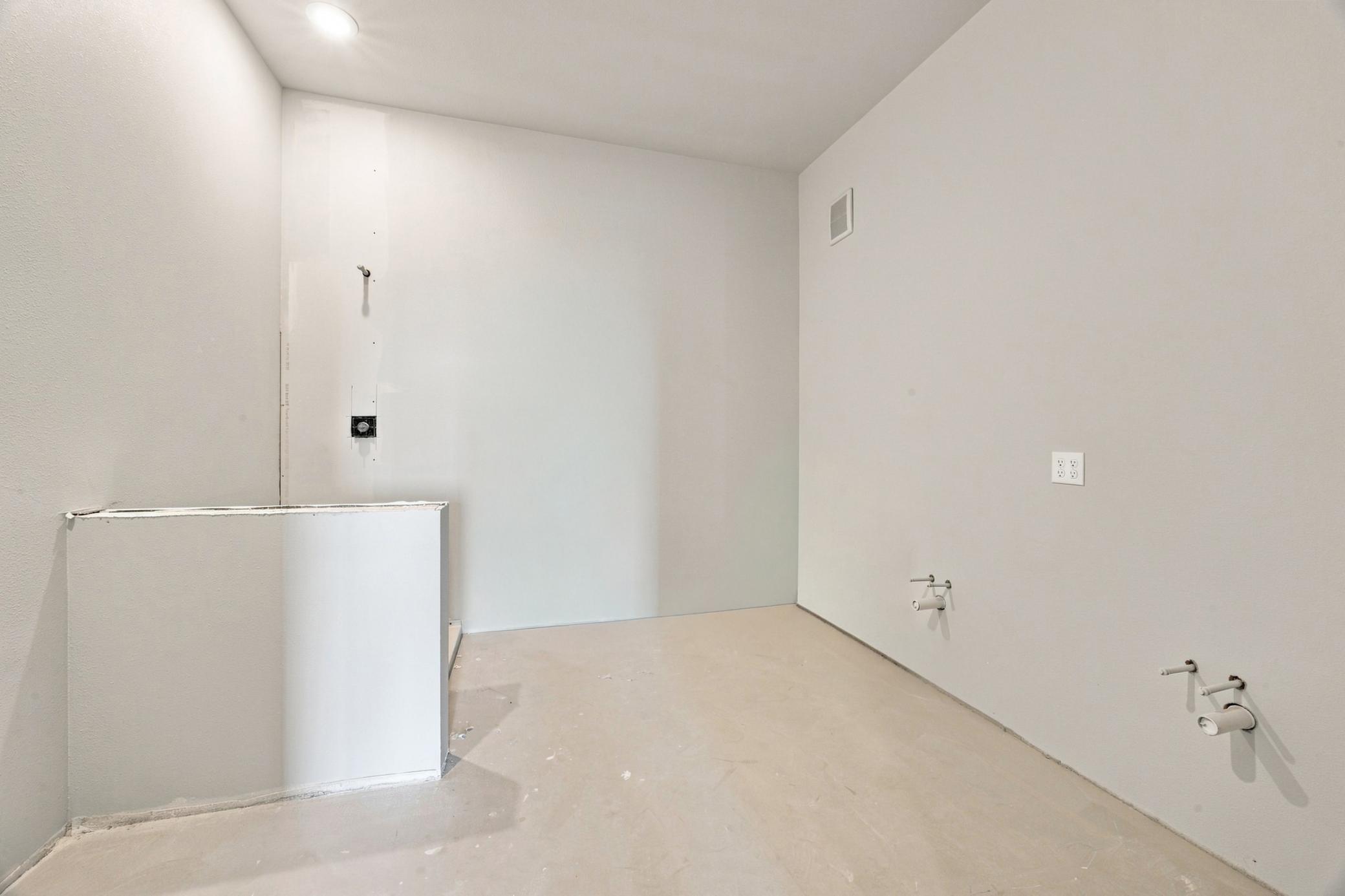 2024 condo for sale at 4470 24th Avenue S, Unit 703 in Fargo, ND — 2 bed, 2 bath (photo 12 of 18)
