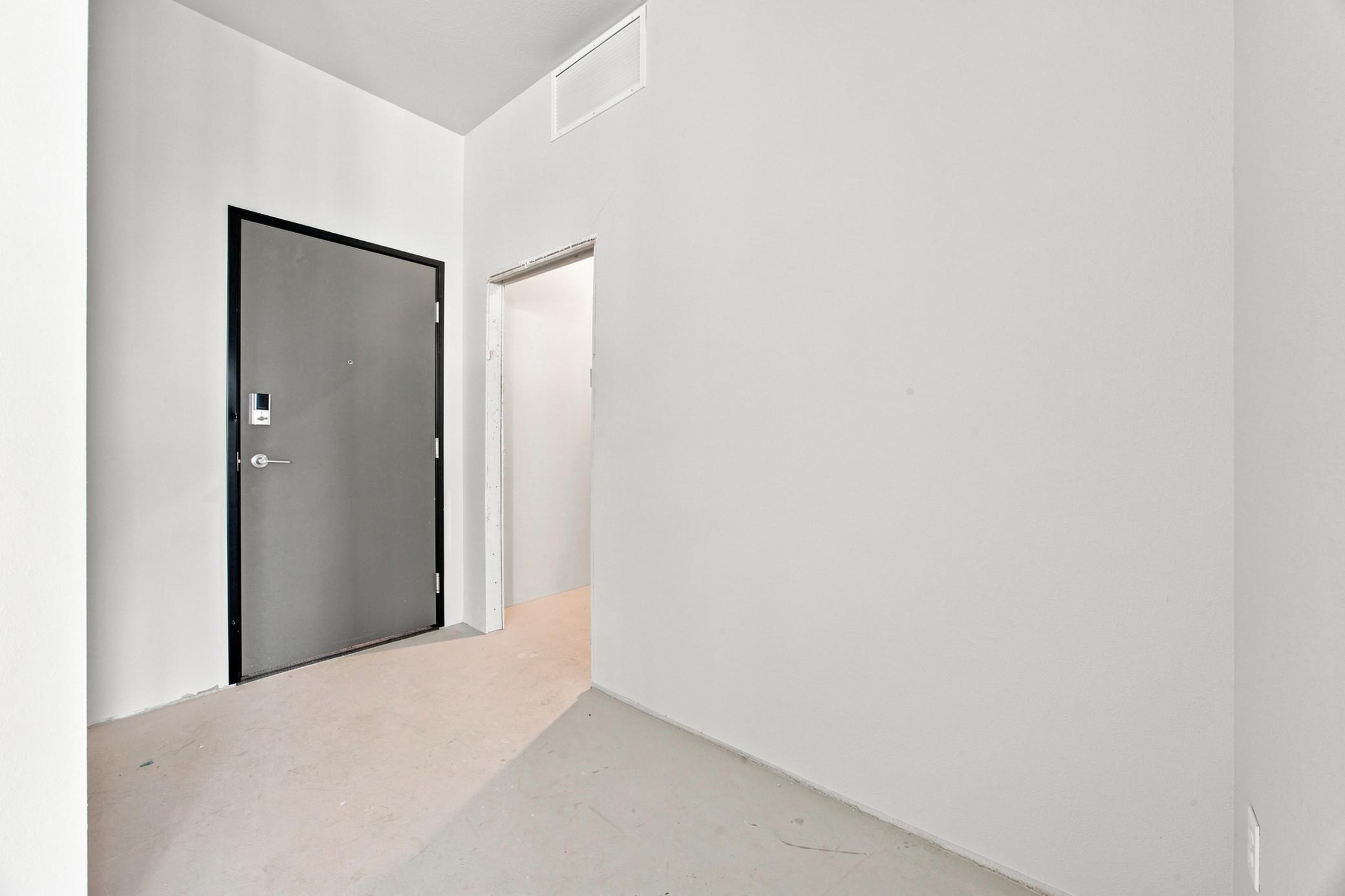 2024 condo for sale at 4470 24th Avenue S, Unit 703 in Fargo, ND — 2 bed, 2 bath (photo 5 of 18)