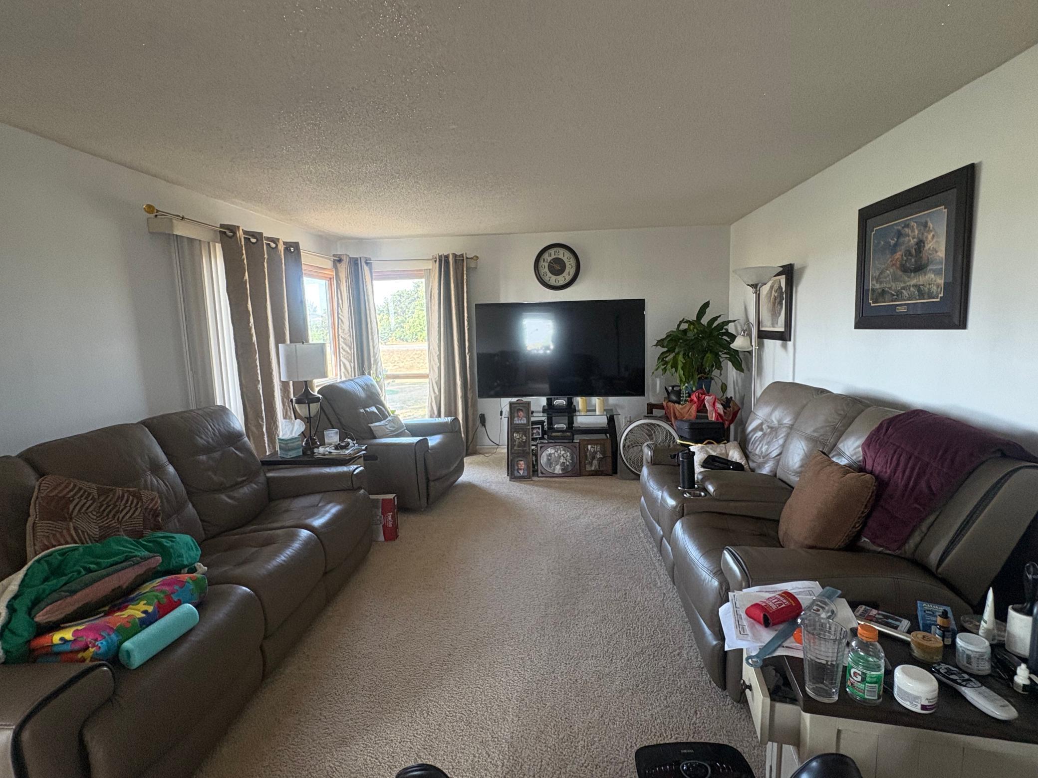1965 single family home for sale at 7850 Hwy 18 Highway in Wyndmere, ND — 3 bed, 2 bath (photo 7 of 17)