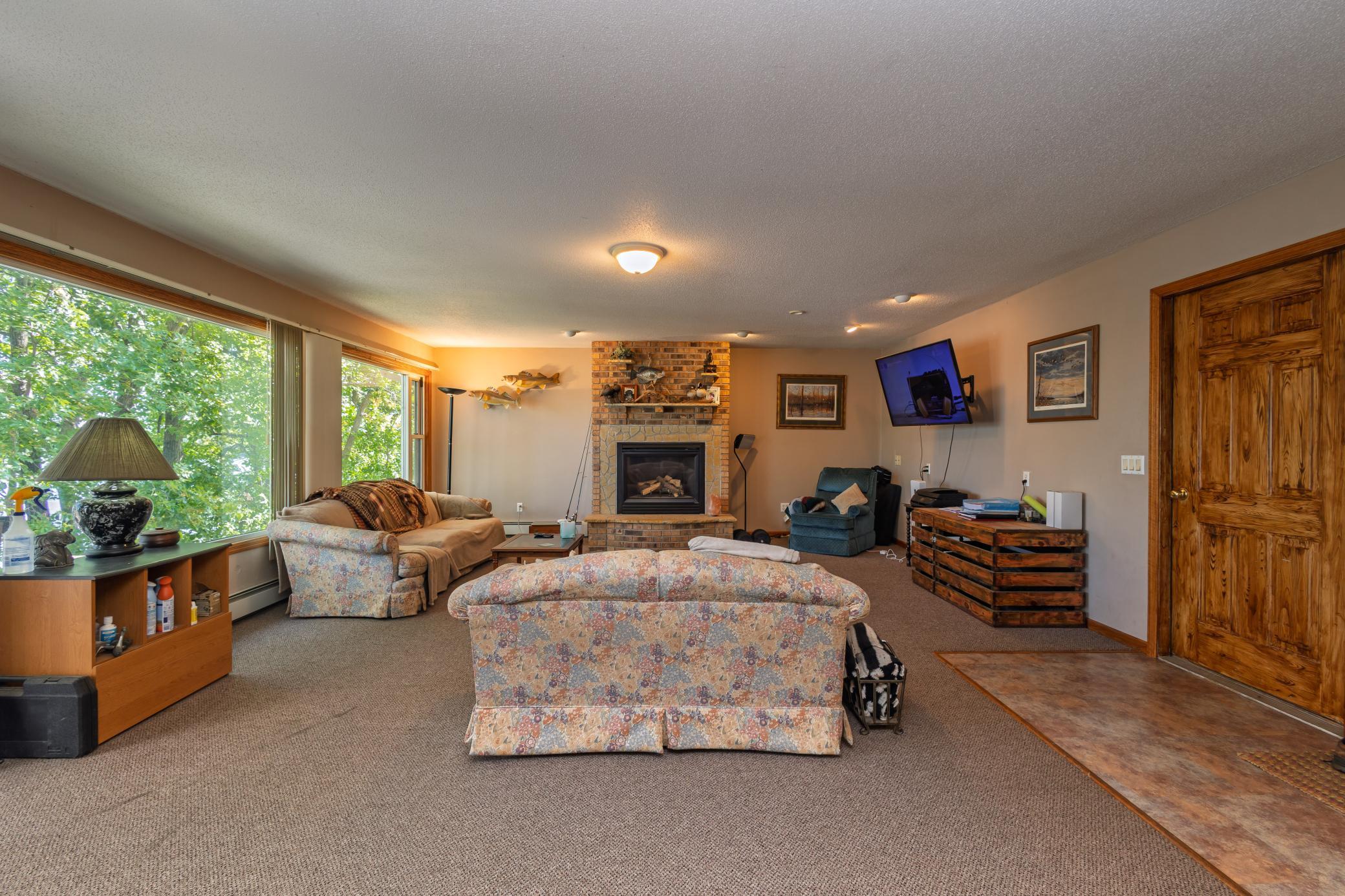 1969 single family home for sale at 691 Brophy Shores Road NW in Alexandria, MN — 4 bed, 2 bath (photo 4 of 44)