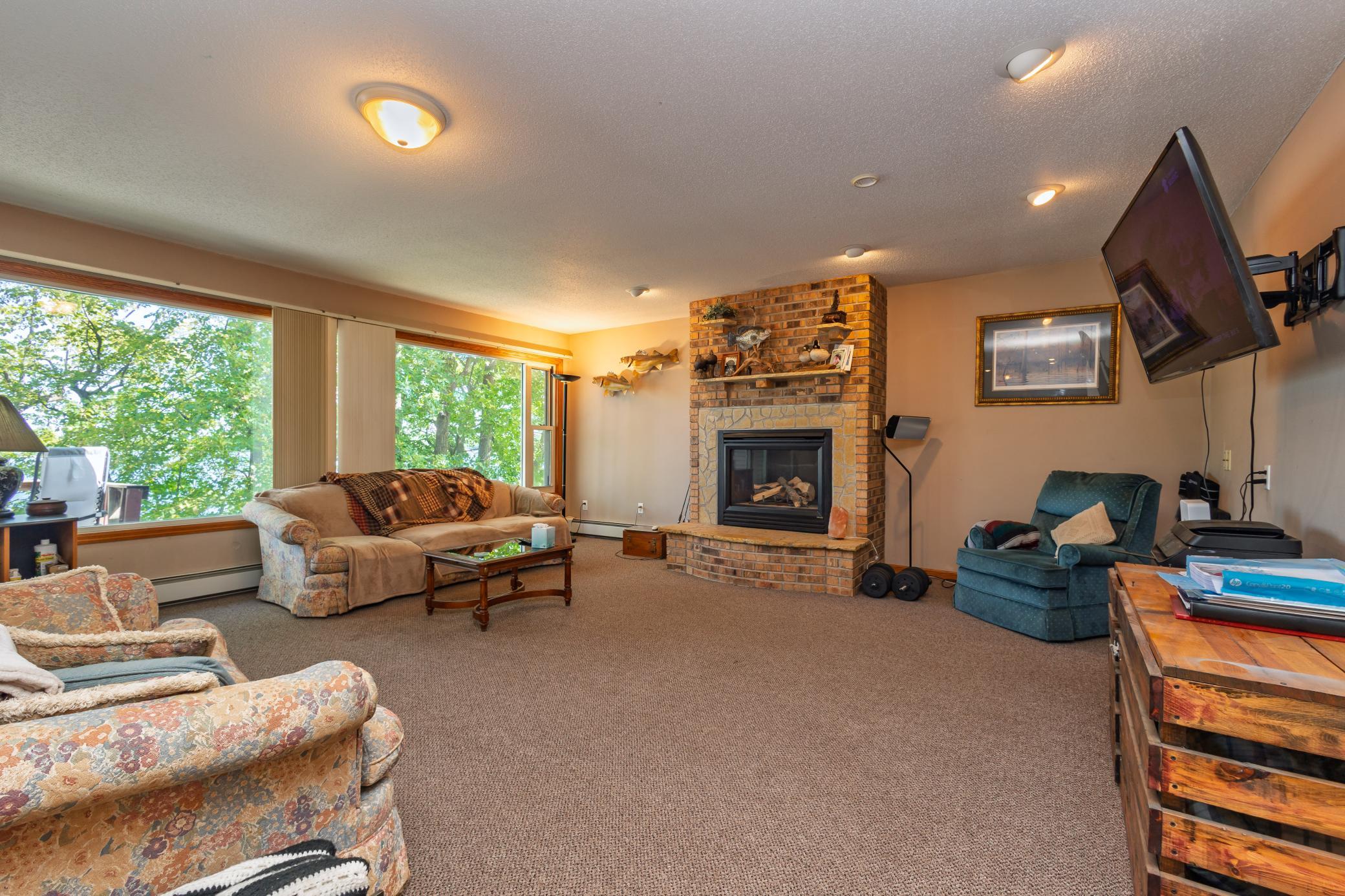 1969 single family home for sale at 691 Brophy Shores Road NW in Alexandria, MN — 4 bed, 2 bath (photo 6 of 44)