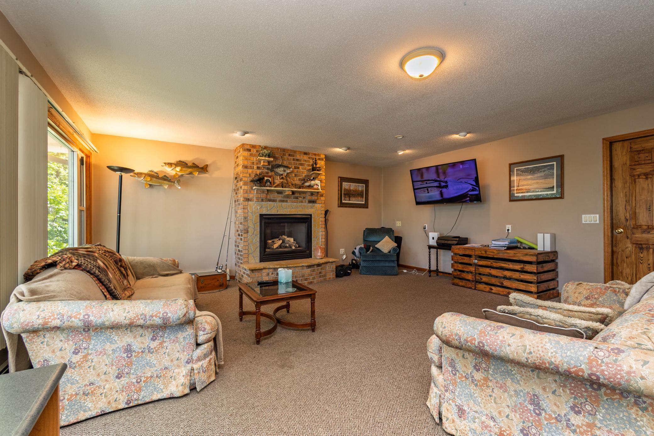1969 single family home for sale at 691 Brophy Shores Road NW in Alexandria, MN — 4 bed, 2 bath (photo 7 of 44)
