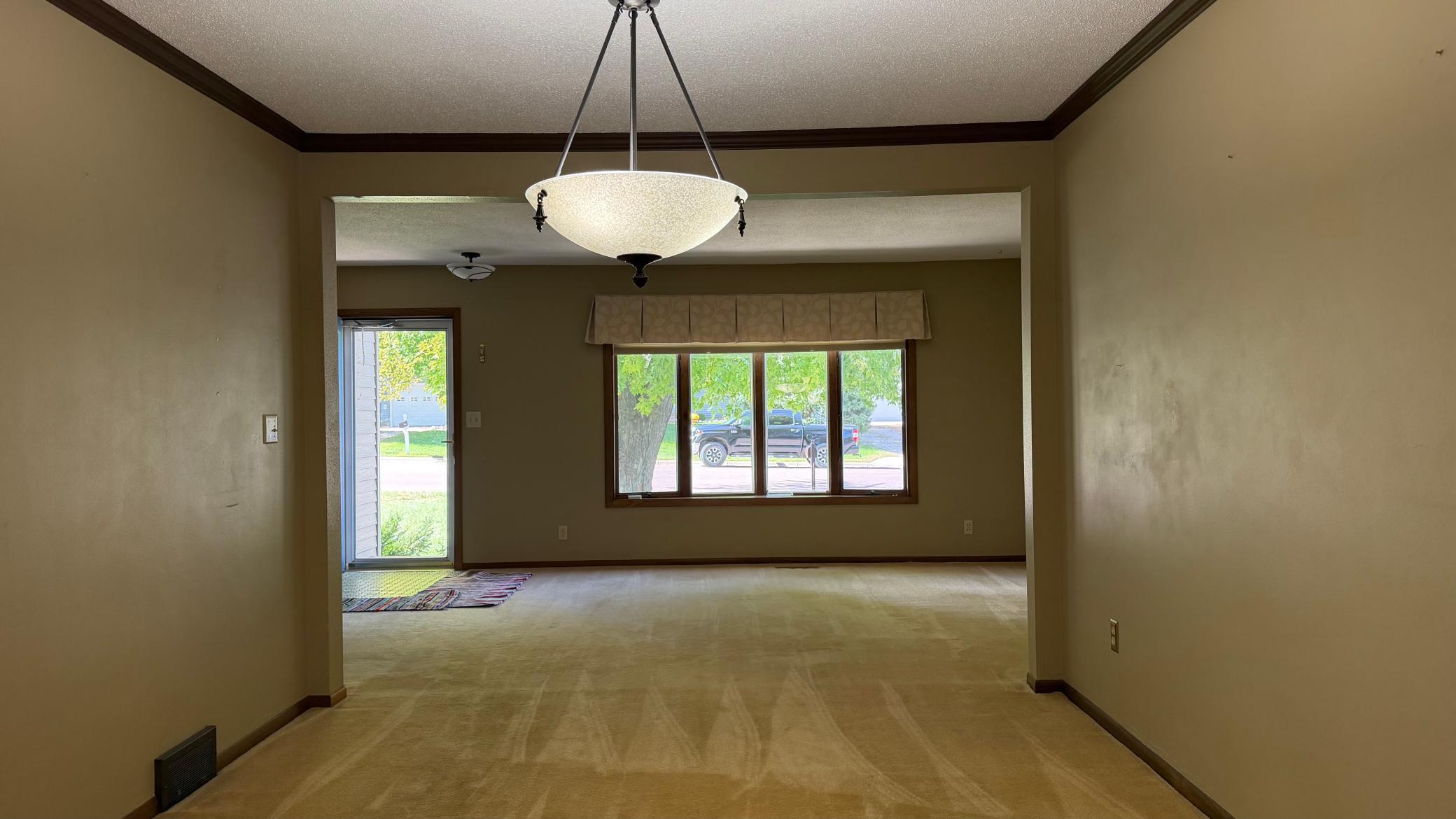 1960 single family home for sale at 819 S Martin Street in Fergus Falls, MN — 3 bed, 2 bath (photo 12 of 60)
