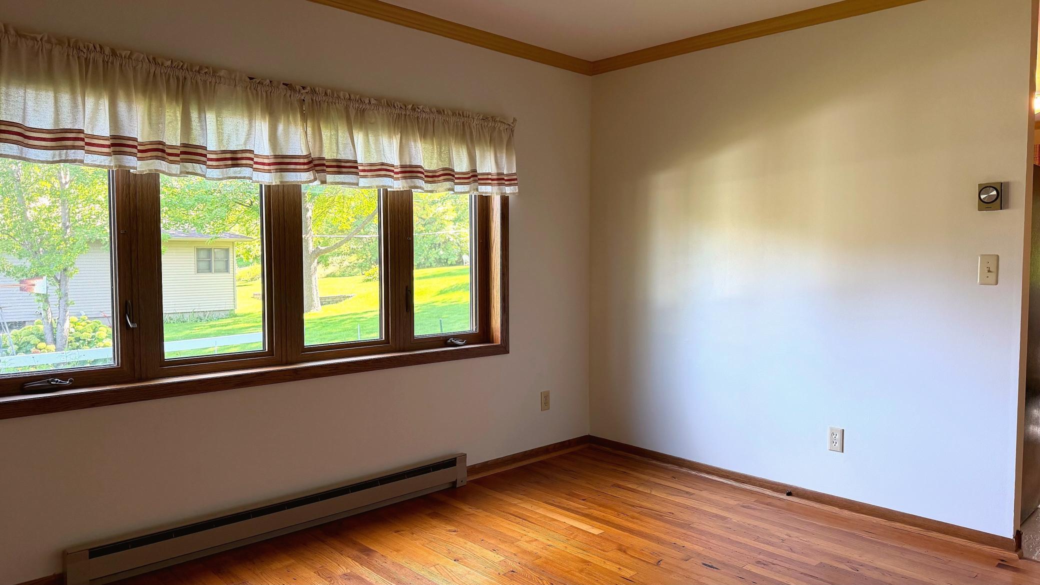 1960 single family home for sale at 819 S Martin Street in Fergus Falls, MN — 3 bed, 2 bath (photo 14 of 60)