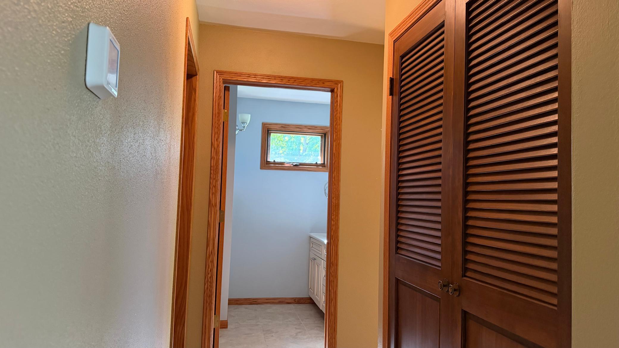 1960 single family home for sale at 819 S Martin Street in Fergus Falls, MN — 3 bed, 2 bath (photo 20 of 60)
