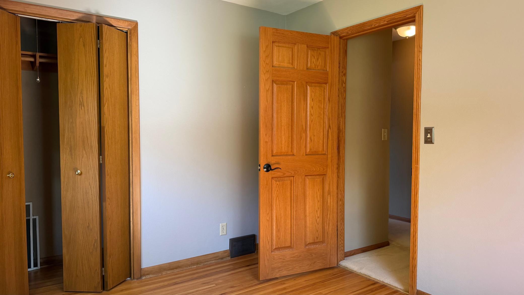 1960 single family home for sale at 819 S Martin Street in Fergus Falls, MN — 3 bed, 2 bath (photo 31 of 60)