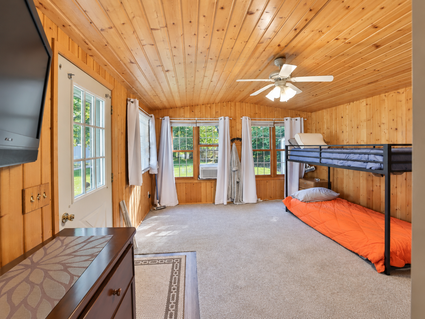 1968 single family home for sale at 13374 Cabin Cove Trail in Crosslake, MN — 3 bed, 1 bath (photo 10 of 69)