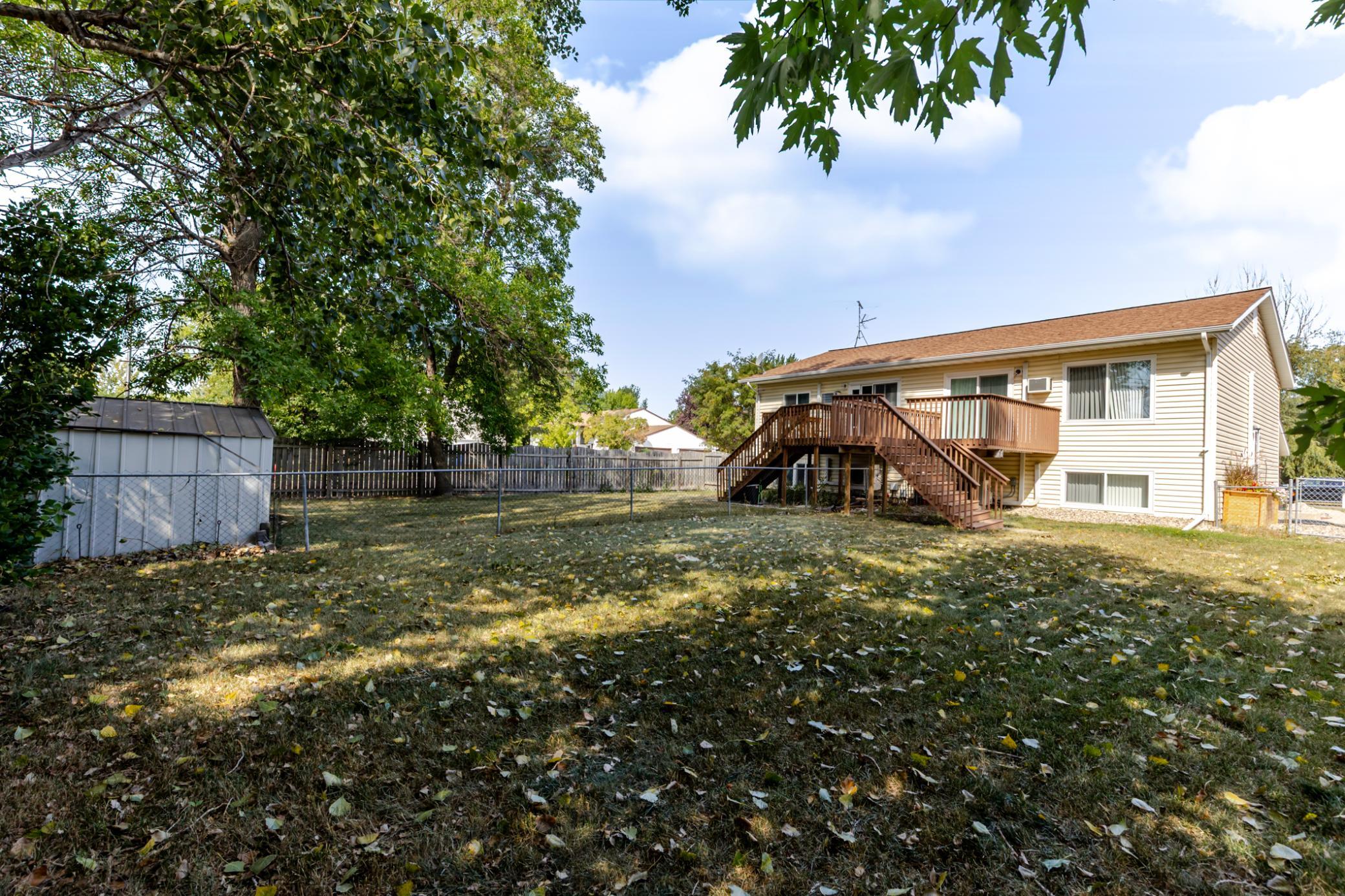1985 twin home for sale at 1626 34 1/2 Avenue S in Fargo, ND — 4 bed, 2 bath (photo 40 of 41)