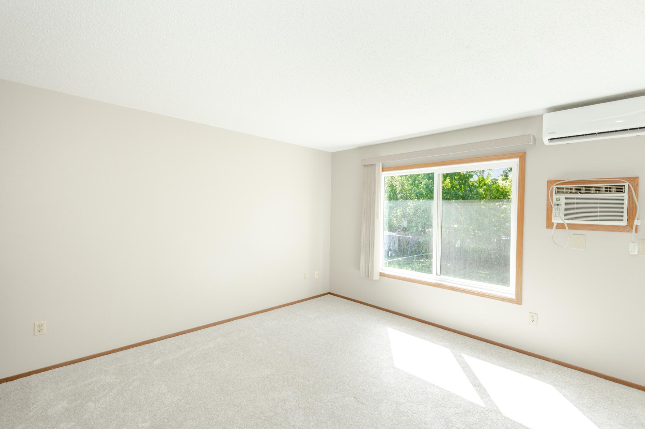 1985 twin home for sale at 1626 34 1/2 Avenue S in Fargo, ND — 4 bed, 2 bath (photo 8 of 41)