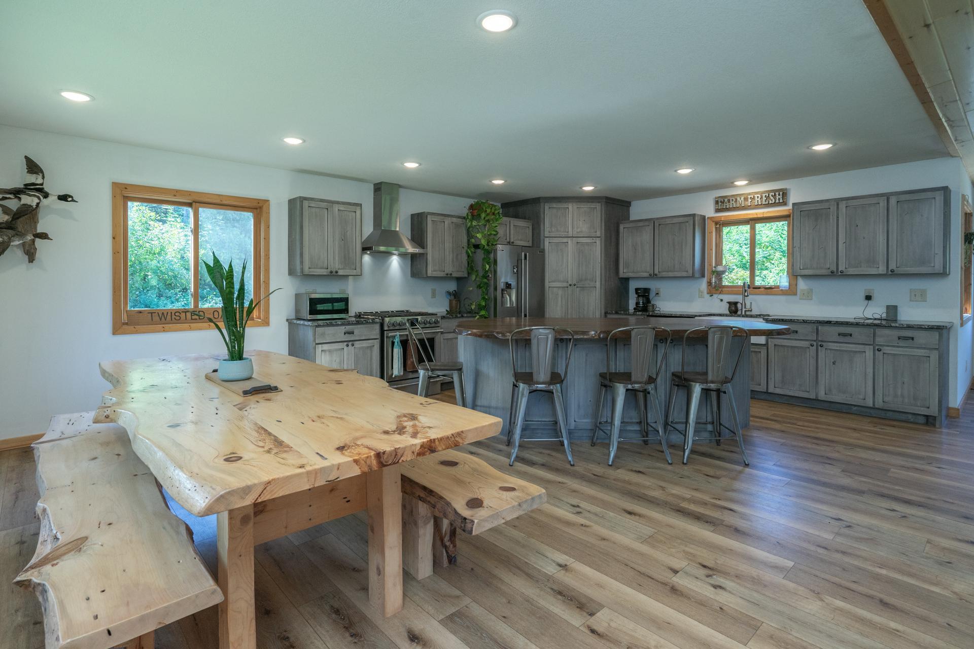 2019 single family home for sale at 4175 County 71 NW in Hackensack, MN — 1 bed, 2 bath (photo 11 of 40)