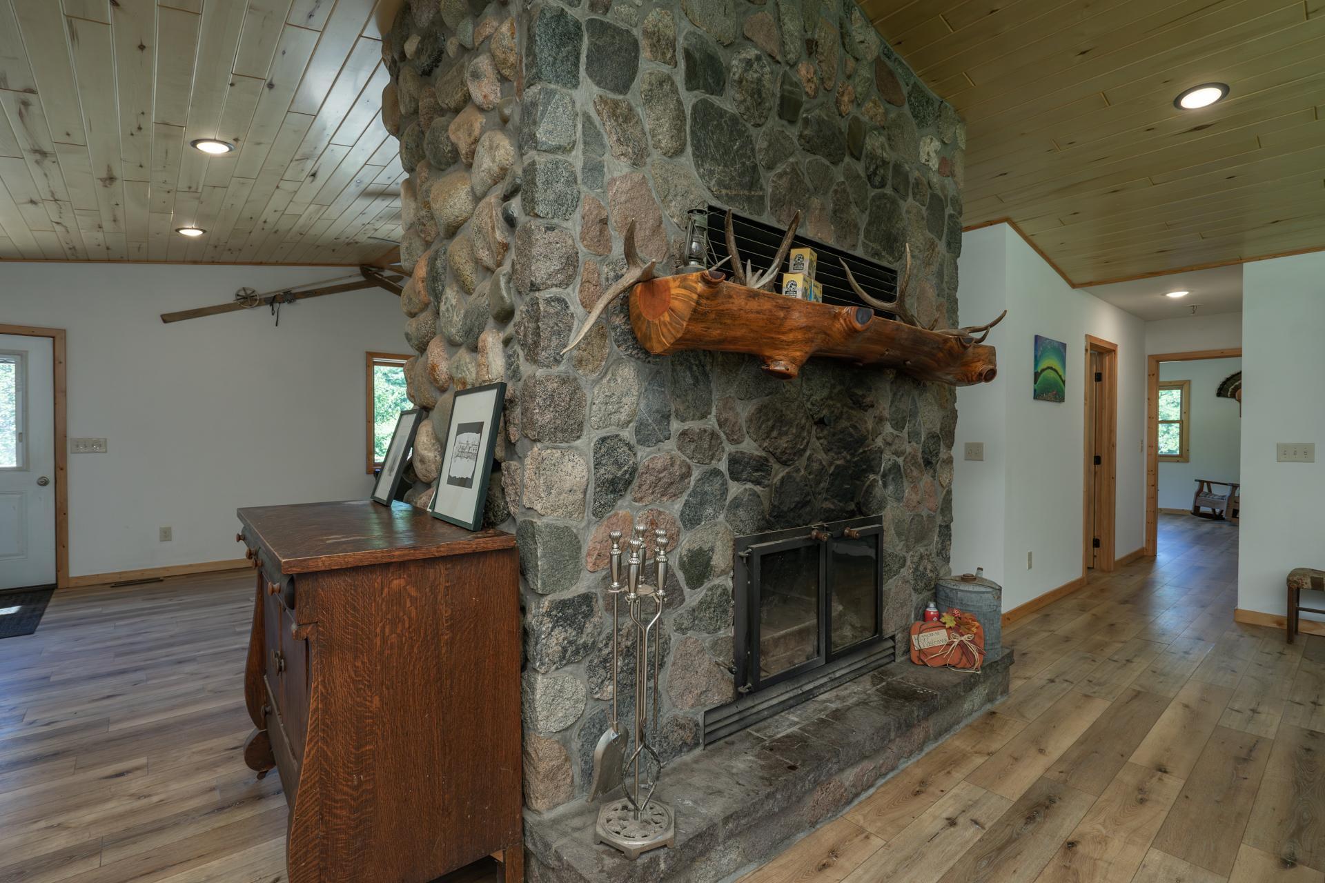 2019 single family home for sale at 4175 County 71 NW in Hackensack, MN — 1 bed, 2 bath (photo 18 of 40)