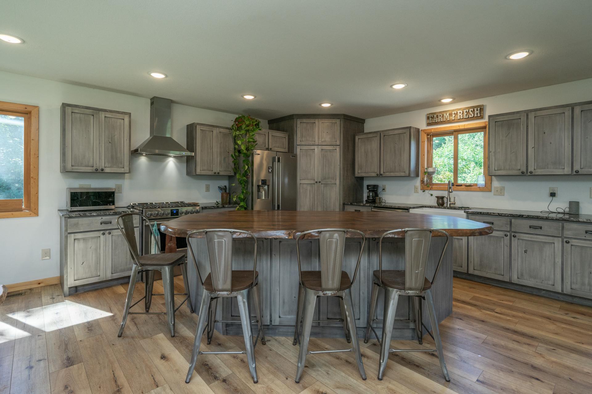 2019 single family home for sale at 4175 County 71 NW in Hackensack, MN — 1 bed, 2 bath (photo 7 of 40)