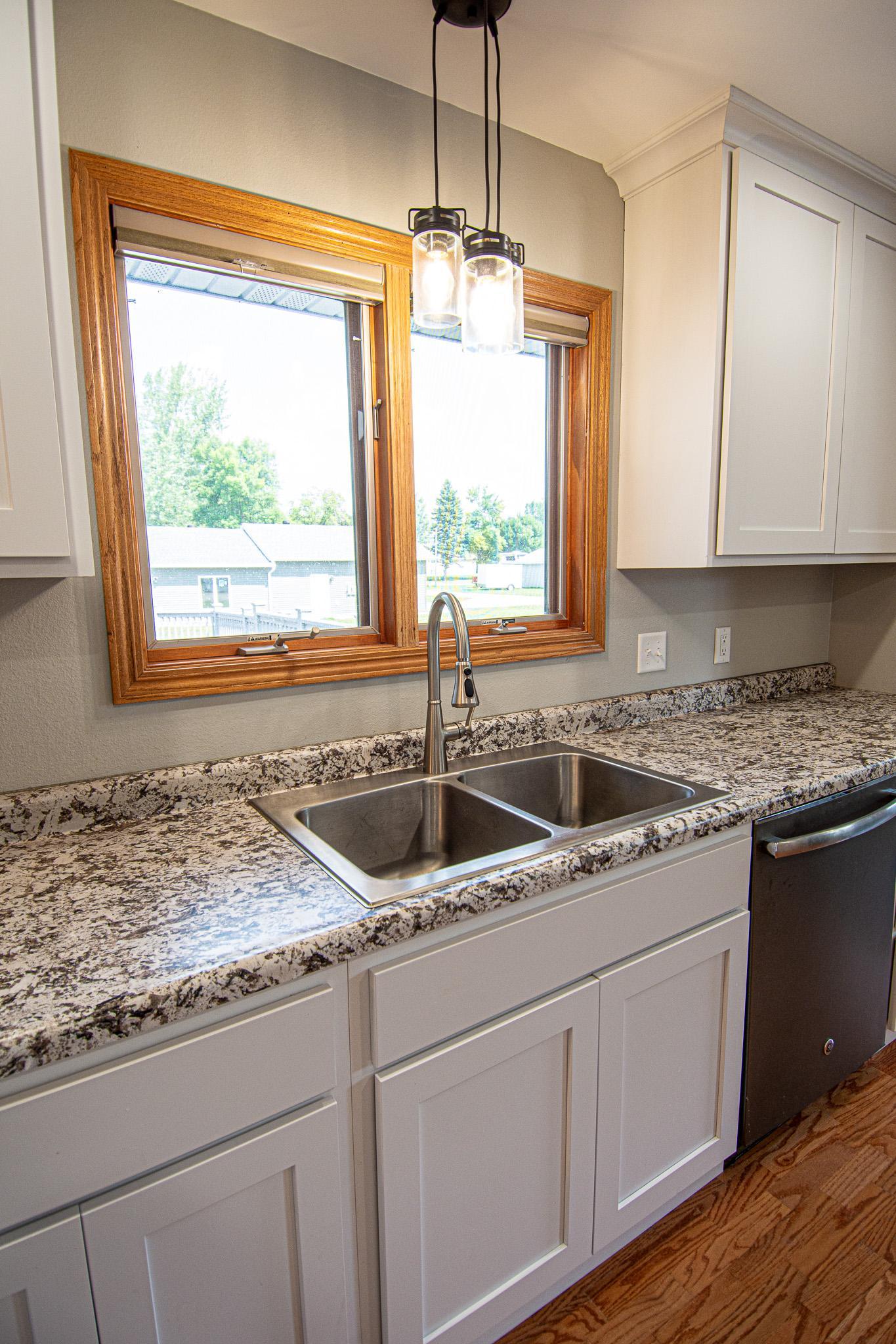 1980 single family home for sale at 101 Kittson St in Viking, MN — 4 bed, 4 bath (photo 9 of 55)