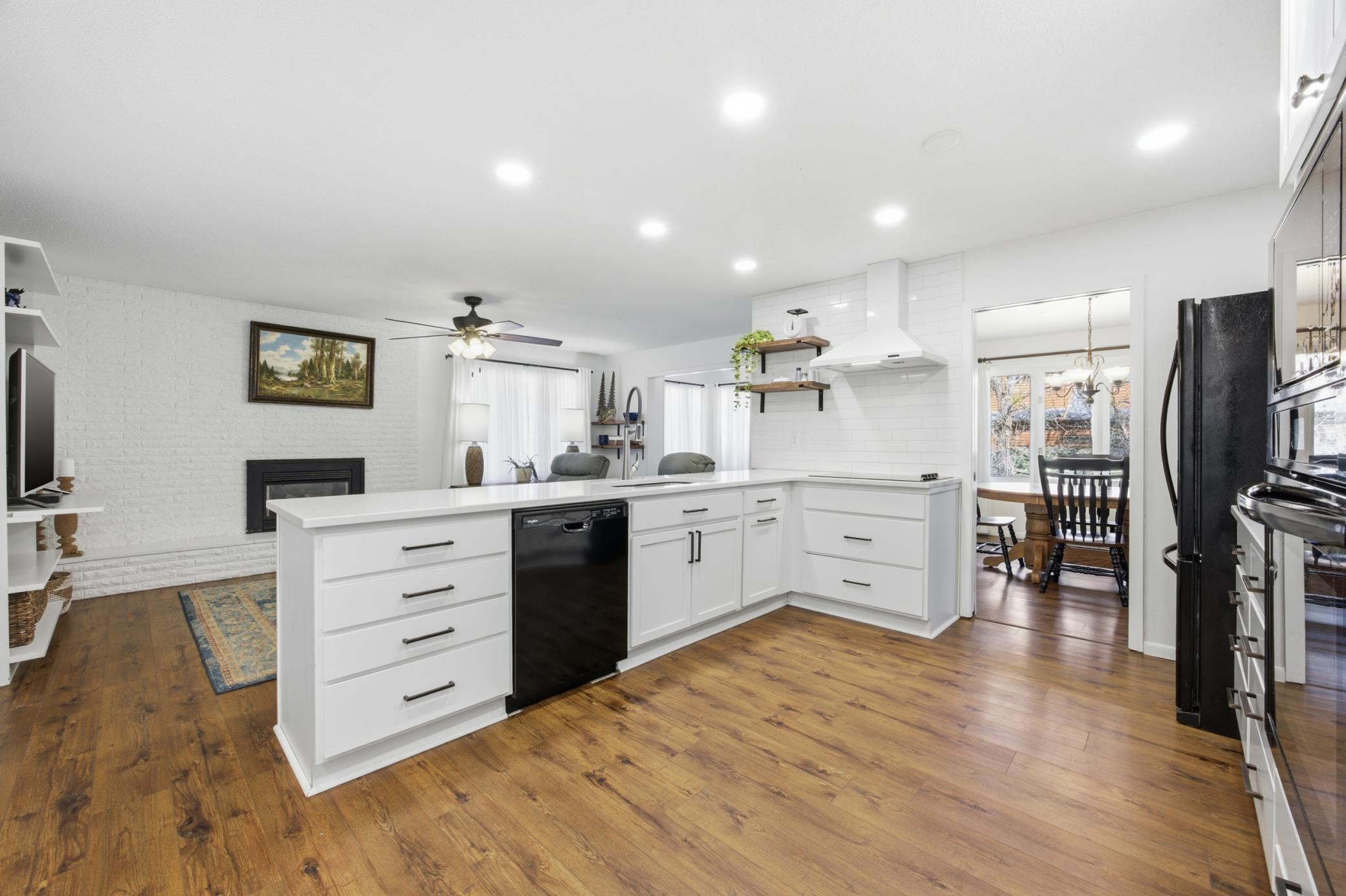 1973 single family home for sale at 1301 ELM Street N in Fargo, ND — 4 bed, 3 bath (photo 12 of 53)