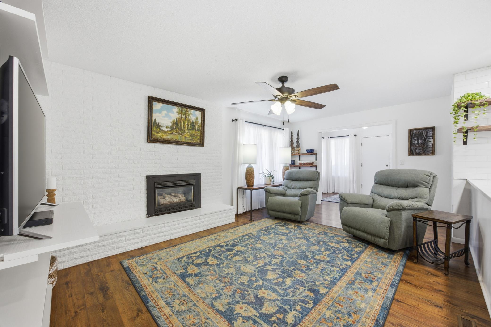 1973 single family home for sale at 1301 ELM Street N in Fargo, ND — 4 bed, 3 bath (photo 16 of 53)