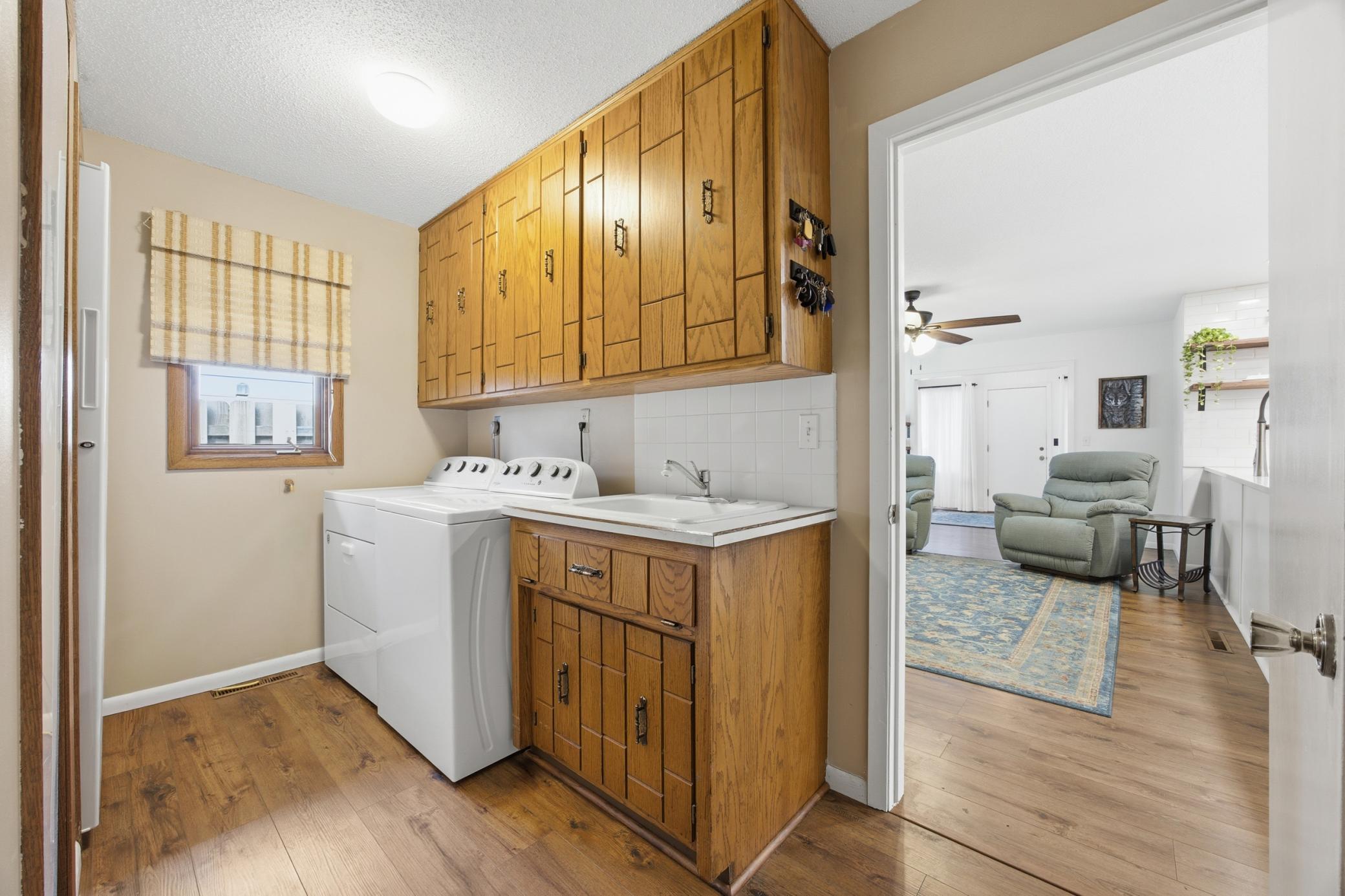 1973 single family home for sale at 1301 ELM Street N in Fargo, ND — 4 bed, 3 bath (photo 21 of 53)