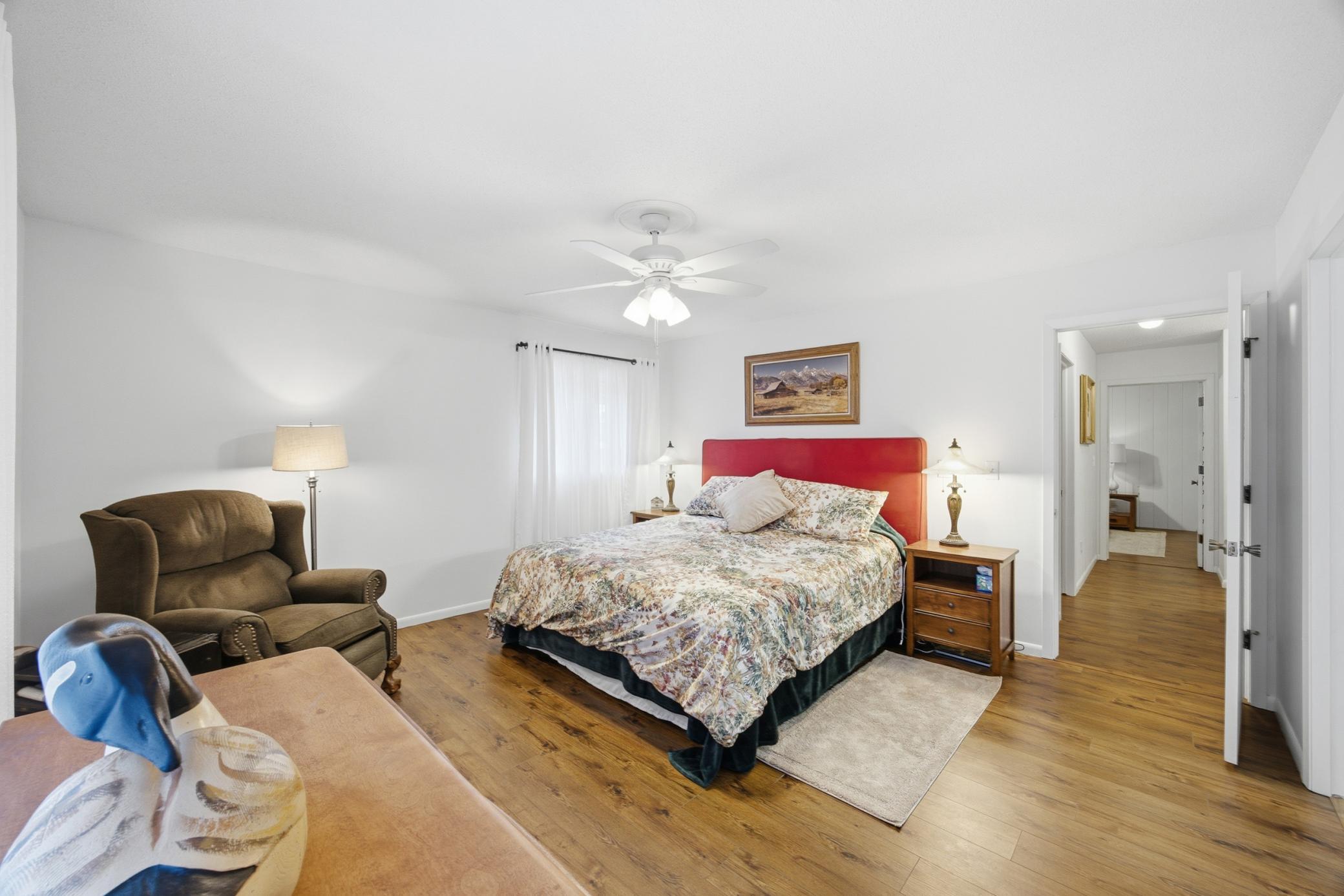 1973 single family home for sale at 1301 ELM Street N in Fargo, ND — 4 bed, 3 bath (photo 23 of 53)