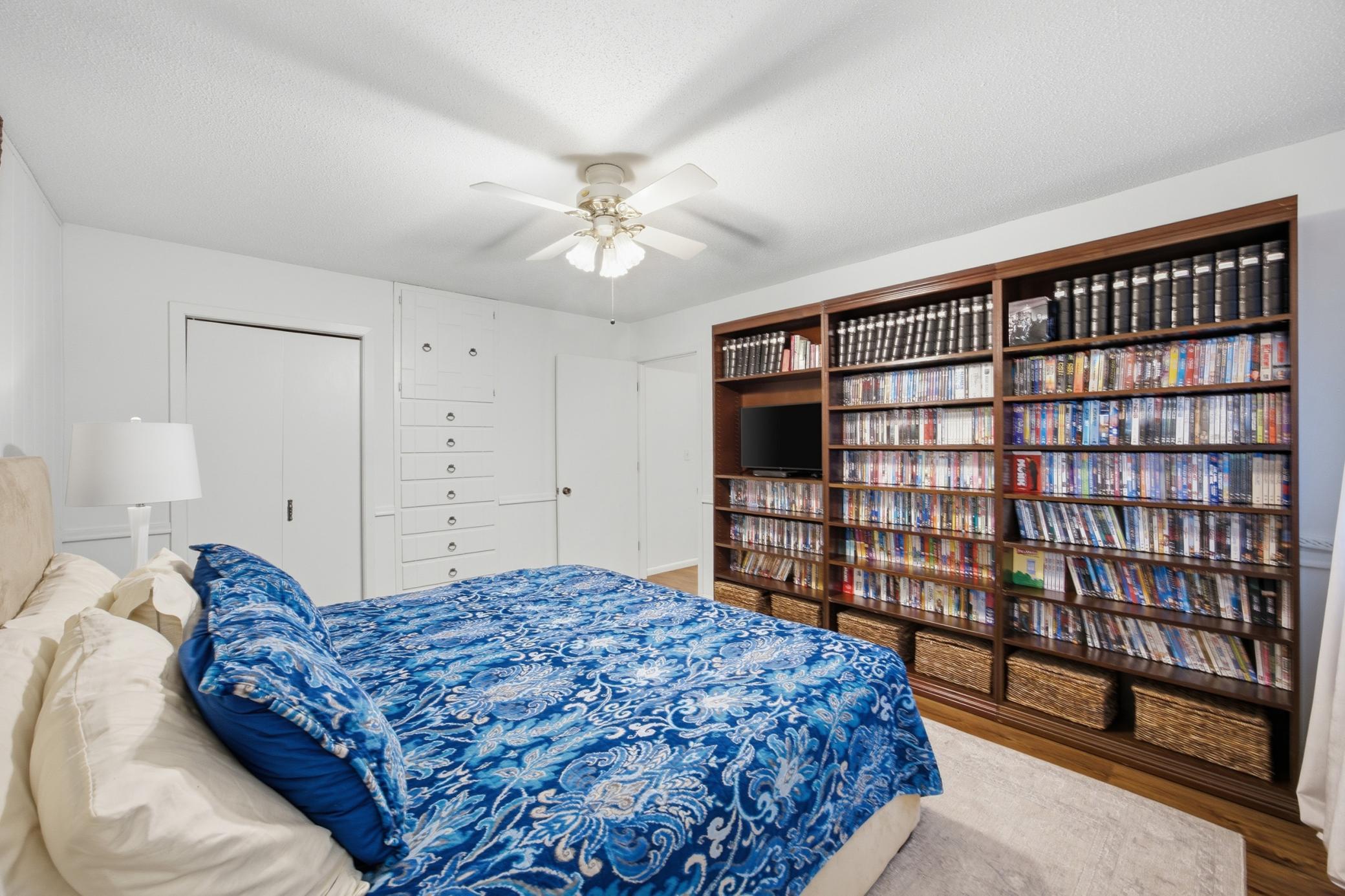 1973 single family home for sale at 1301 ELM Street N in Fargo, ND — 4 bed, 3 bath (photo 29 of 53)