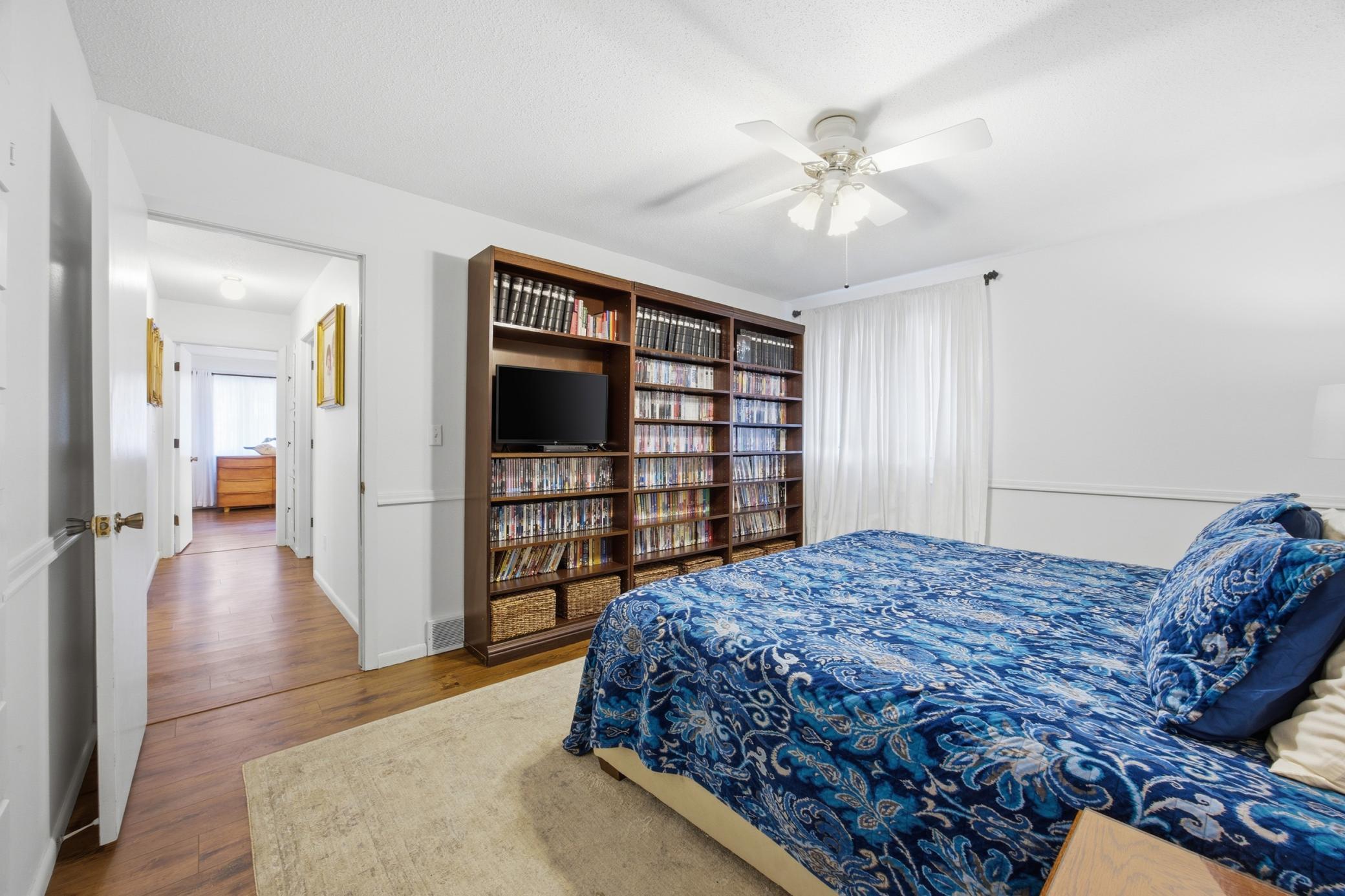1973 single family home for sale at 1301 ELM Street N in Fargo, ND — 4 bed, 3 bath (photo 30 of 53)