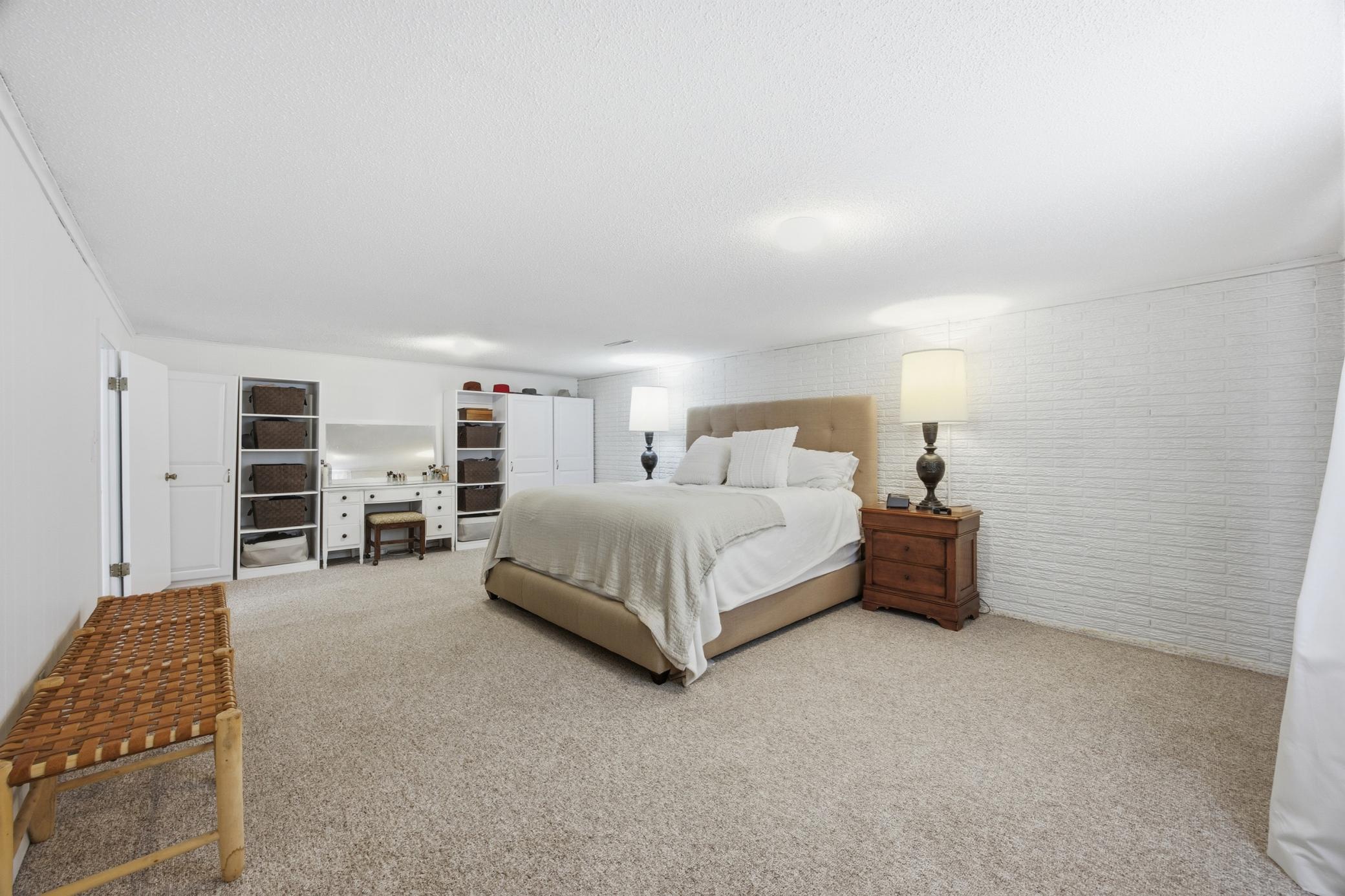 1973 single family home for sale at 1301 ELM Street N in Fargo, ND — 4 bed, 3 bath (photo 43 of 53)
