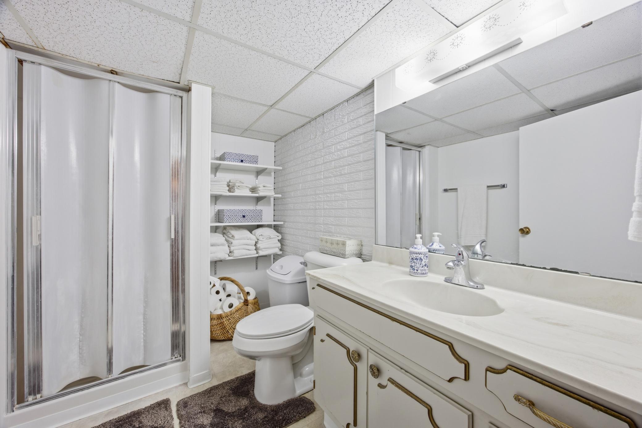 1973 single family home for sale at 1301 ELM Street N in Fargo, ND — 4 bed, 3 bath (photo 45 of 53)
