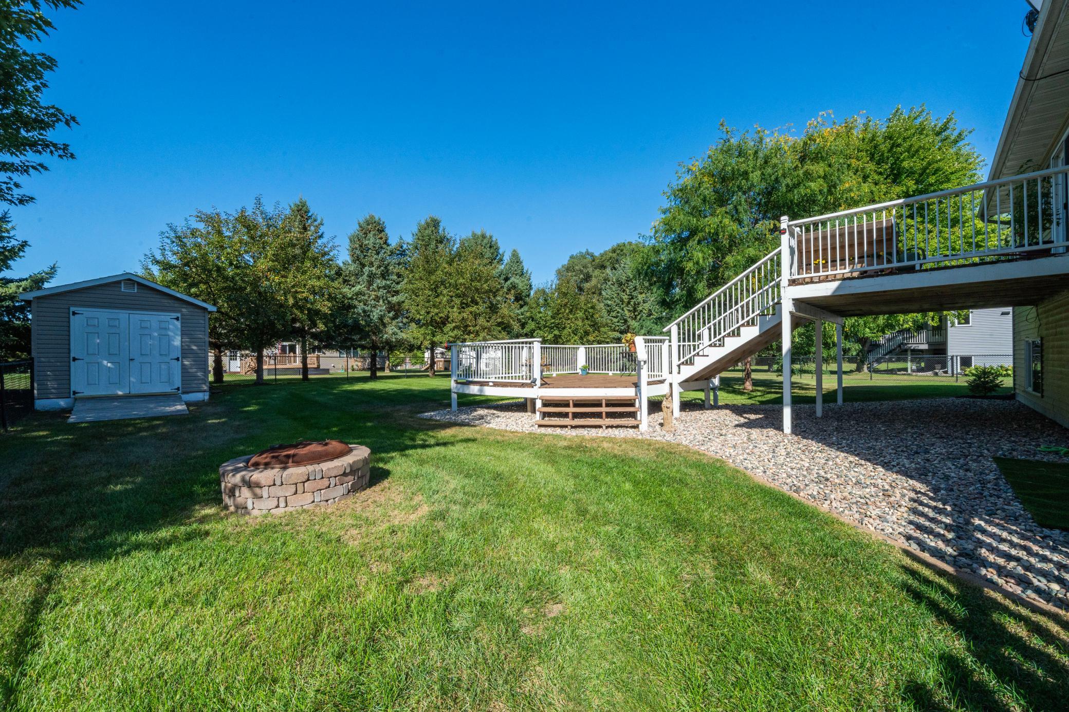 2001 single family home for sale at 101 Glenn Road NW in Alexandria, MN — 4 bed, 2 bath (photo 6 of 13)