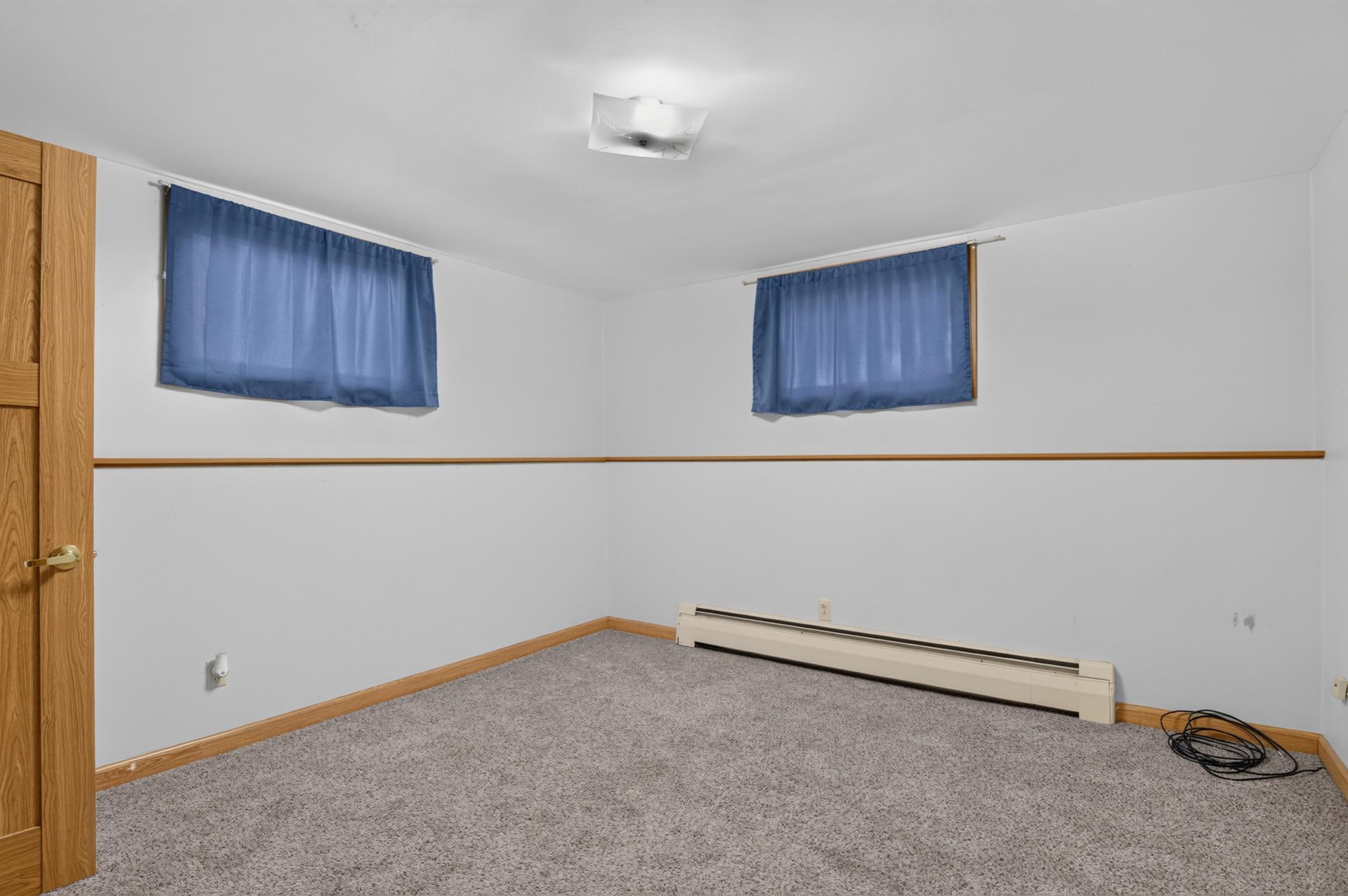 1967 single family home for sale at 224 5th Avenue NE, Unit 8 in Valley City, ND — 2 bed, 1 bath (photo 12 of 15)