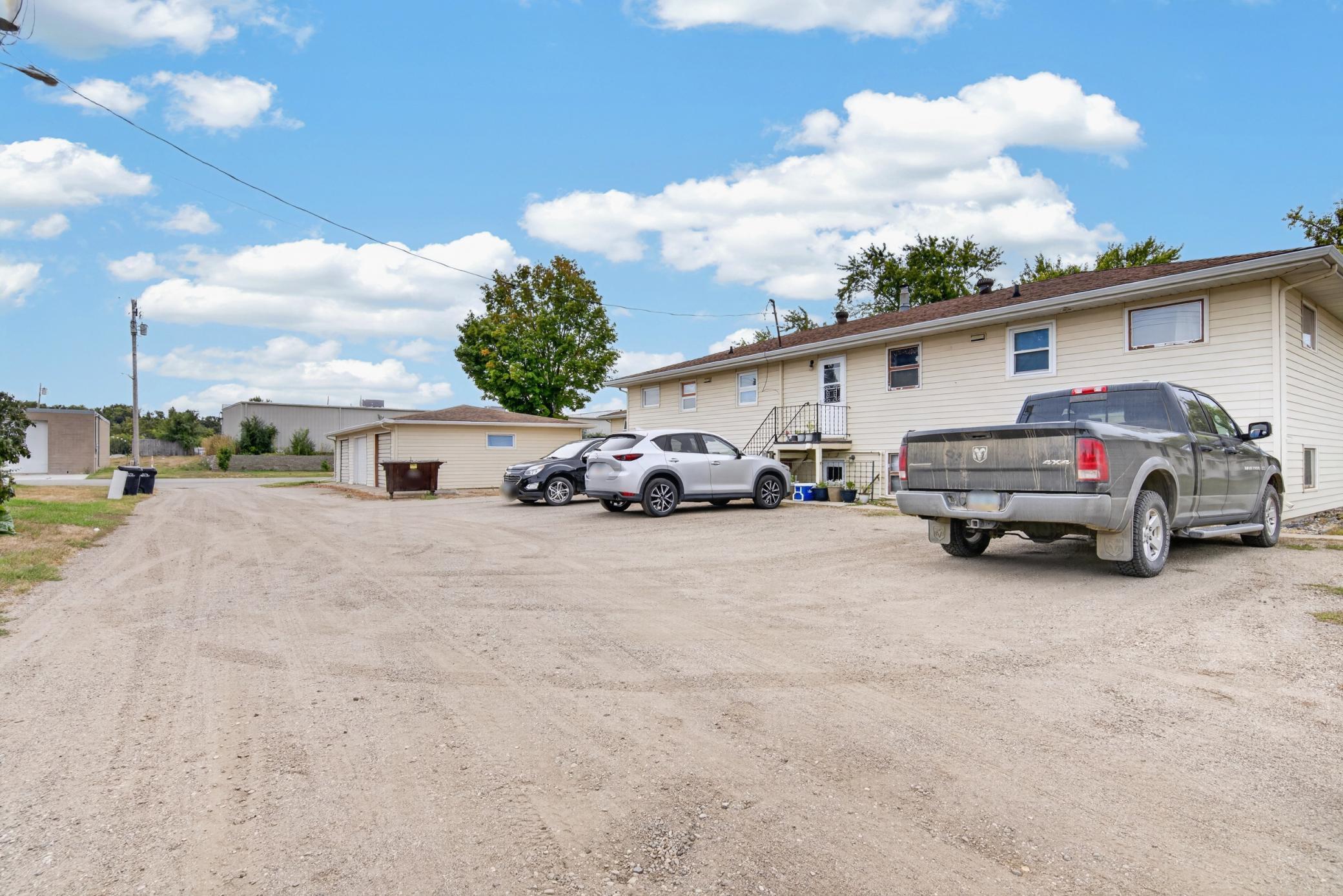 1967 single family home for sale at 224 5th Avenue NE, Unit 8 in Valley City, ND — 2 bed, 1 bath (photo 15 of 15)