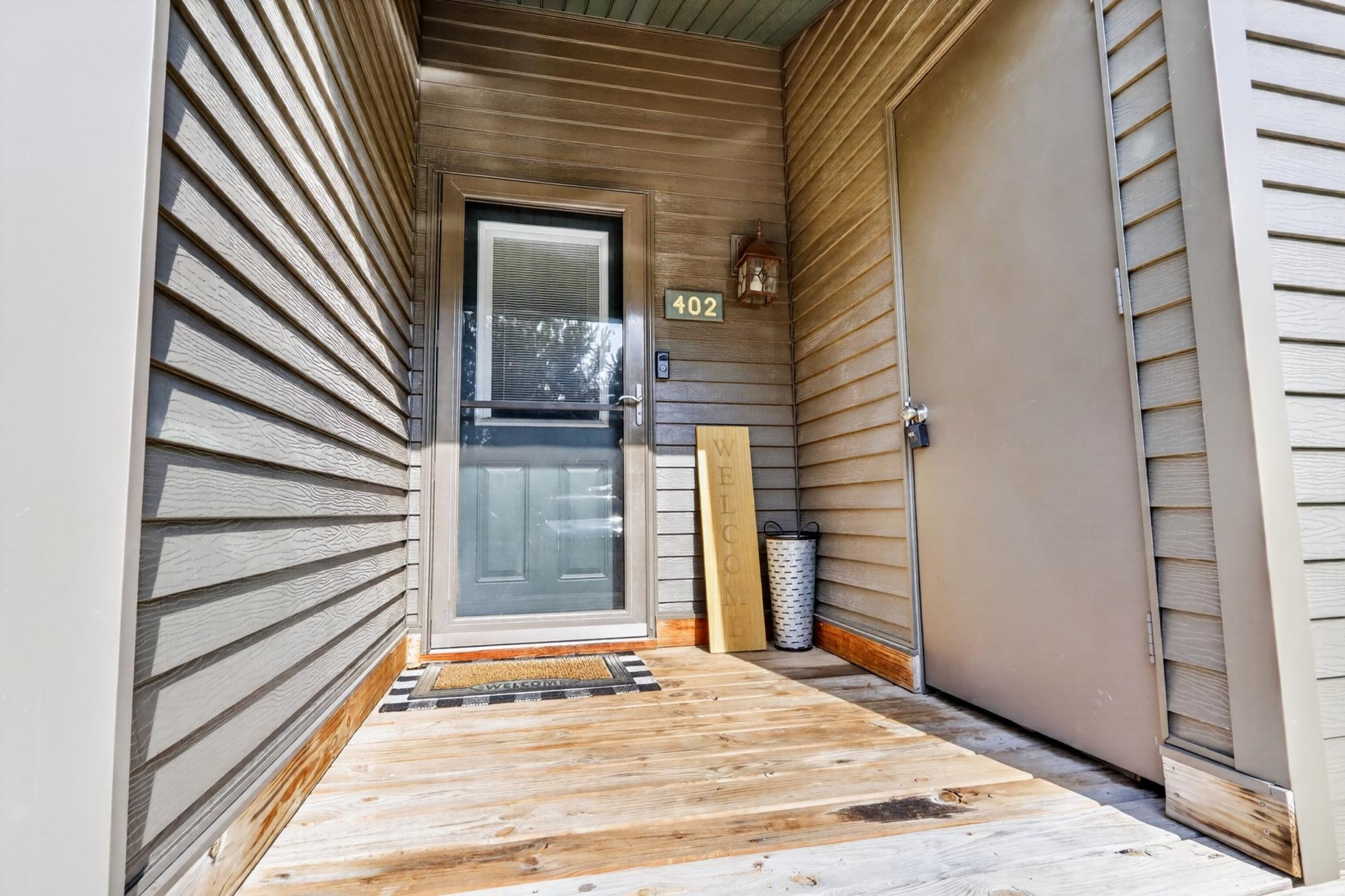 1976 townhouse for sale at 402 Quadna Mountain Road in Hill City, MN — 2 bed, 3 bath (photo 2 of 32)