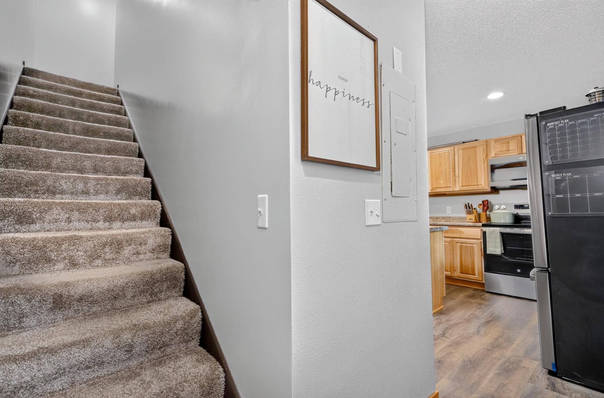 1976 townhouse for sale at 402 Quadna Mountain Road in Hill City, MN — 2 bed, 3 bath (photo 19 of 32)