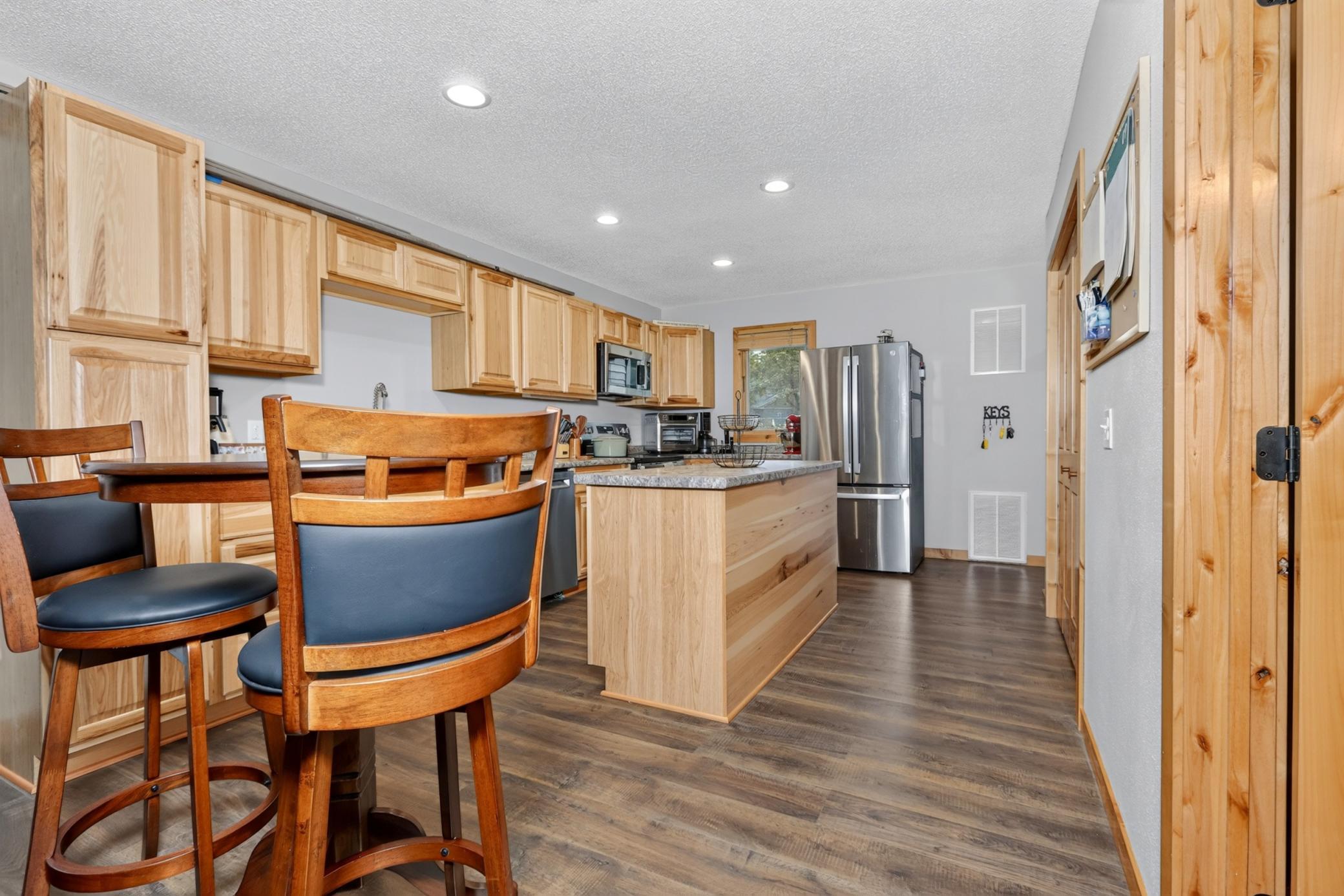 1976 townhouse for sale at 402 Quadna Mountain Road in Hill City, MN — 2 bed, 3 bath (photo 26 of 32)