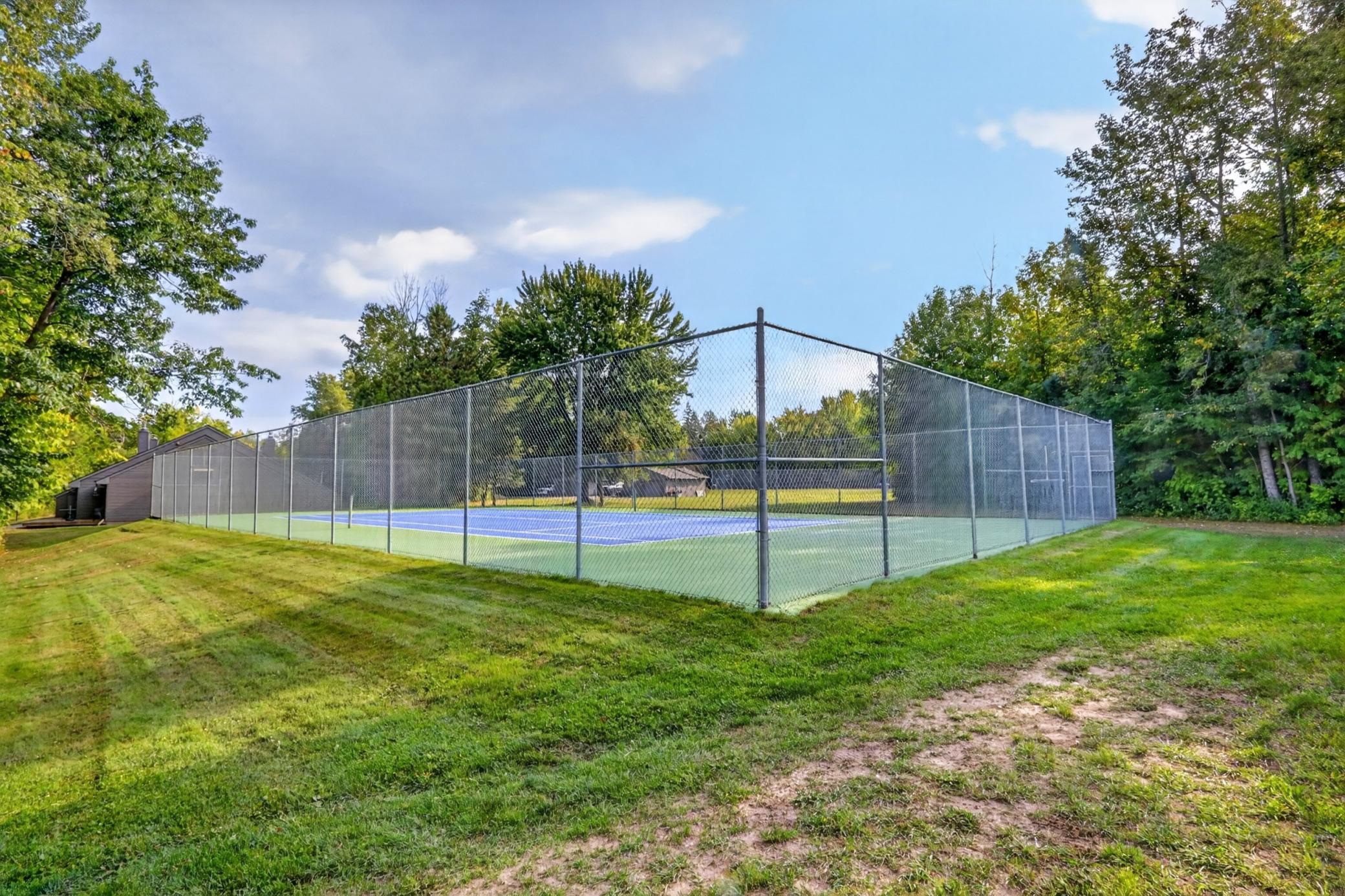 1976 townhouse for sale at 402 Quadna Mountain Road in Hill City, MN — 2 bed, 3 bath (photo 9 of 32)