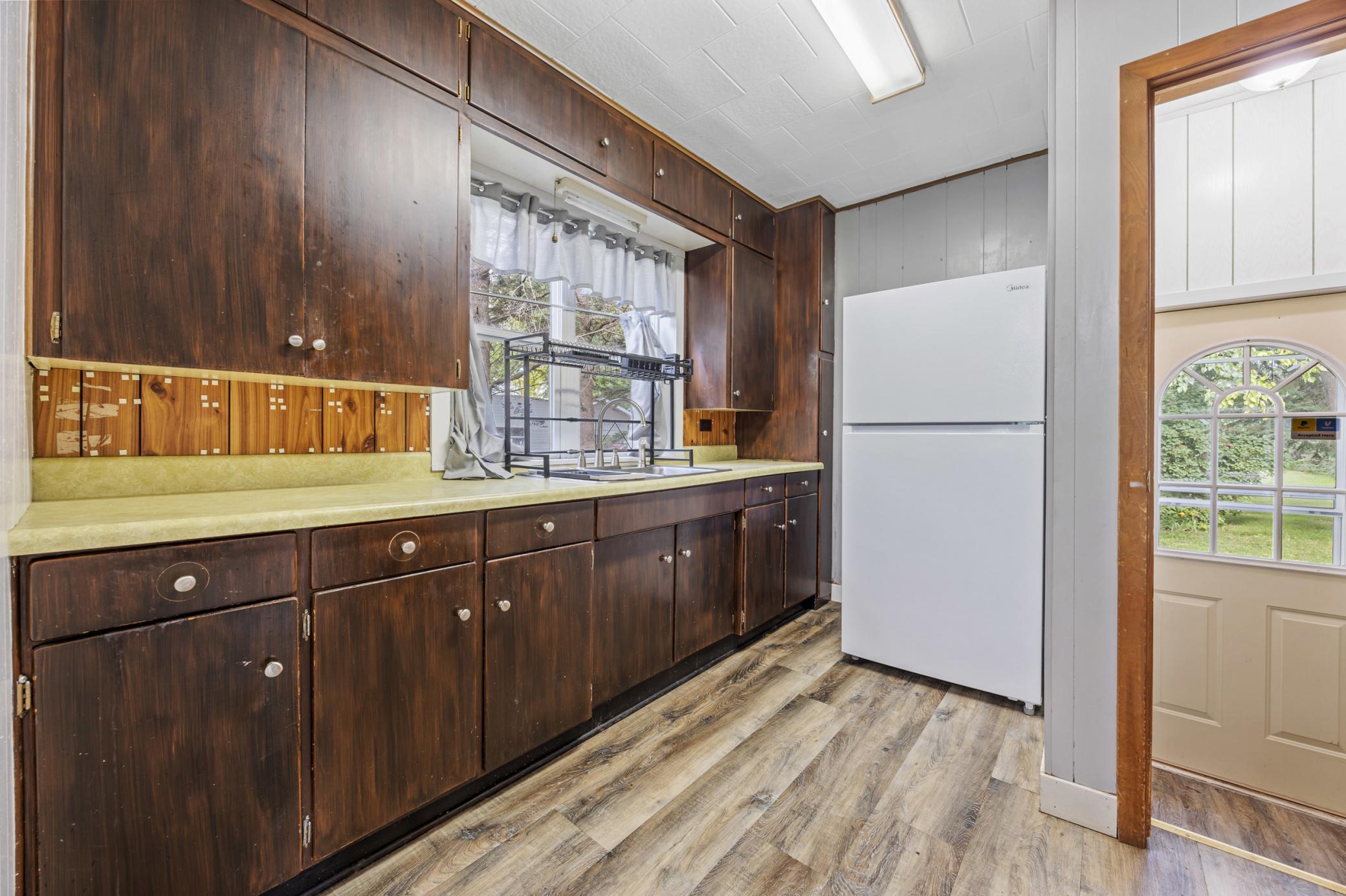 1976 single family home for sale at 306 S 2nd Street W in Ada, MN — 2 bed, 1 bath (photo 5 of 12)