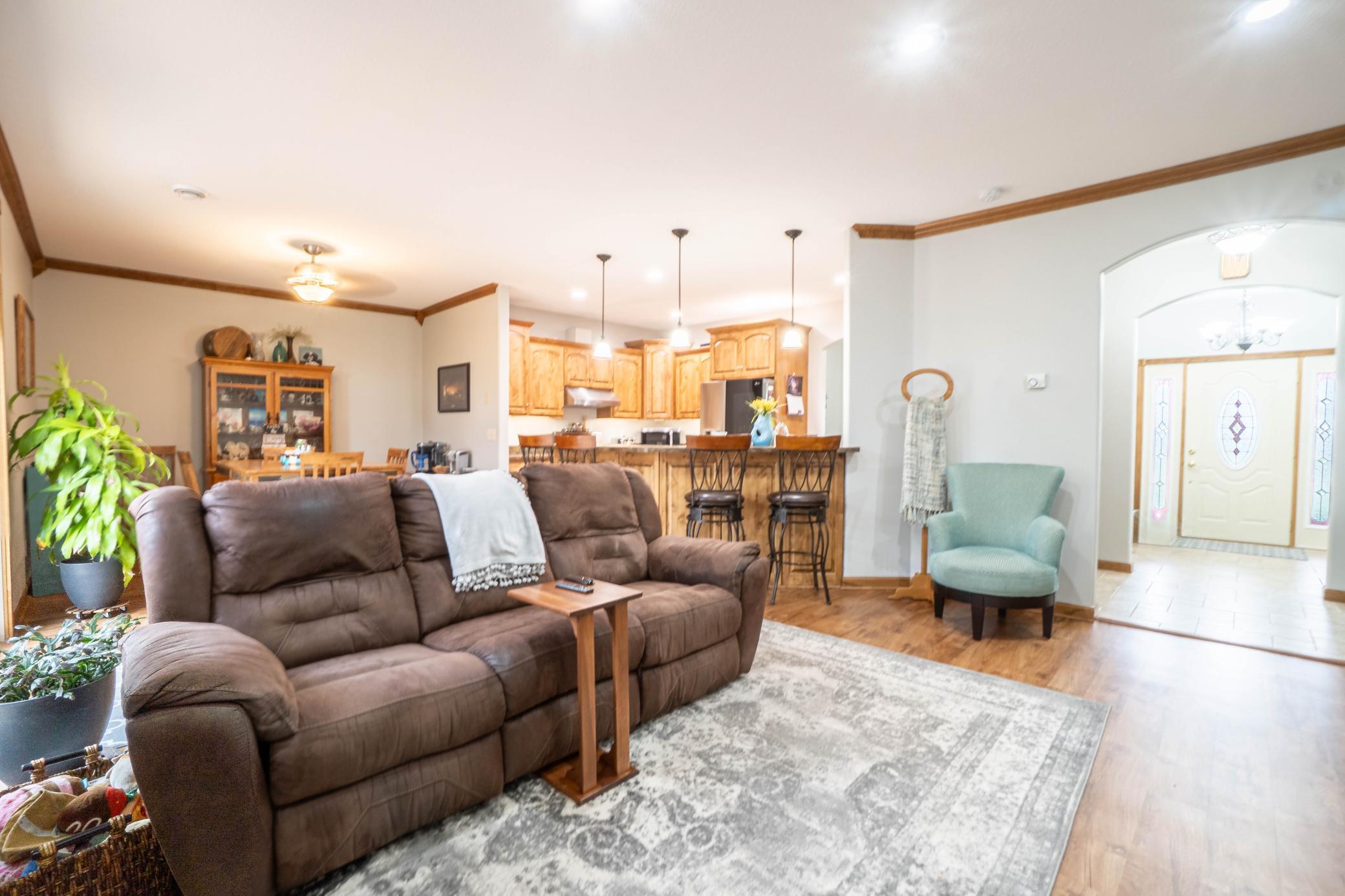 2005 single family home for sale at 118 Shores Road in Ottertail, MN — 3 bed, 2 bath (photo 11 of 47)