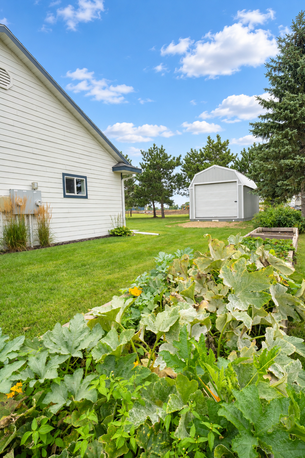 2005 single family home for sale at 118 Shores Road in Ottertail, MN — 3 bed, 2 bath (photo 4 of 47)