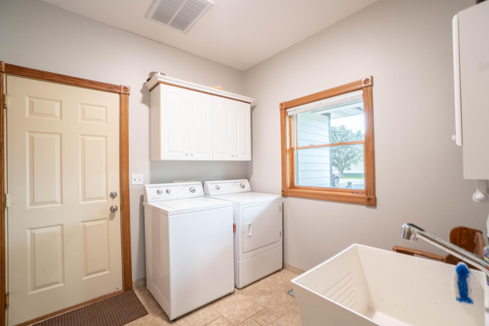 2005 single family home for sale at 118 Shores Road in Ottertail, MN — 3 bed, 2 bath (photo 31 of 47)