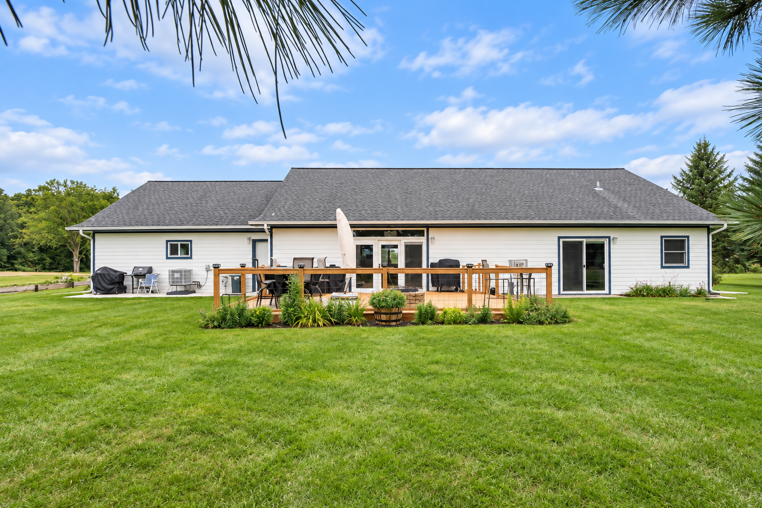 2005 single family home for sale at 118 Shores Road in Ottertail, MN — 3 bed, 2 bath (photo 38 of 47)