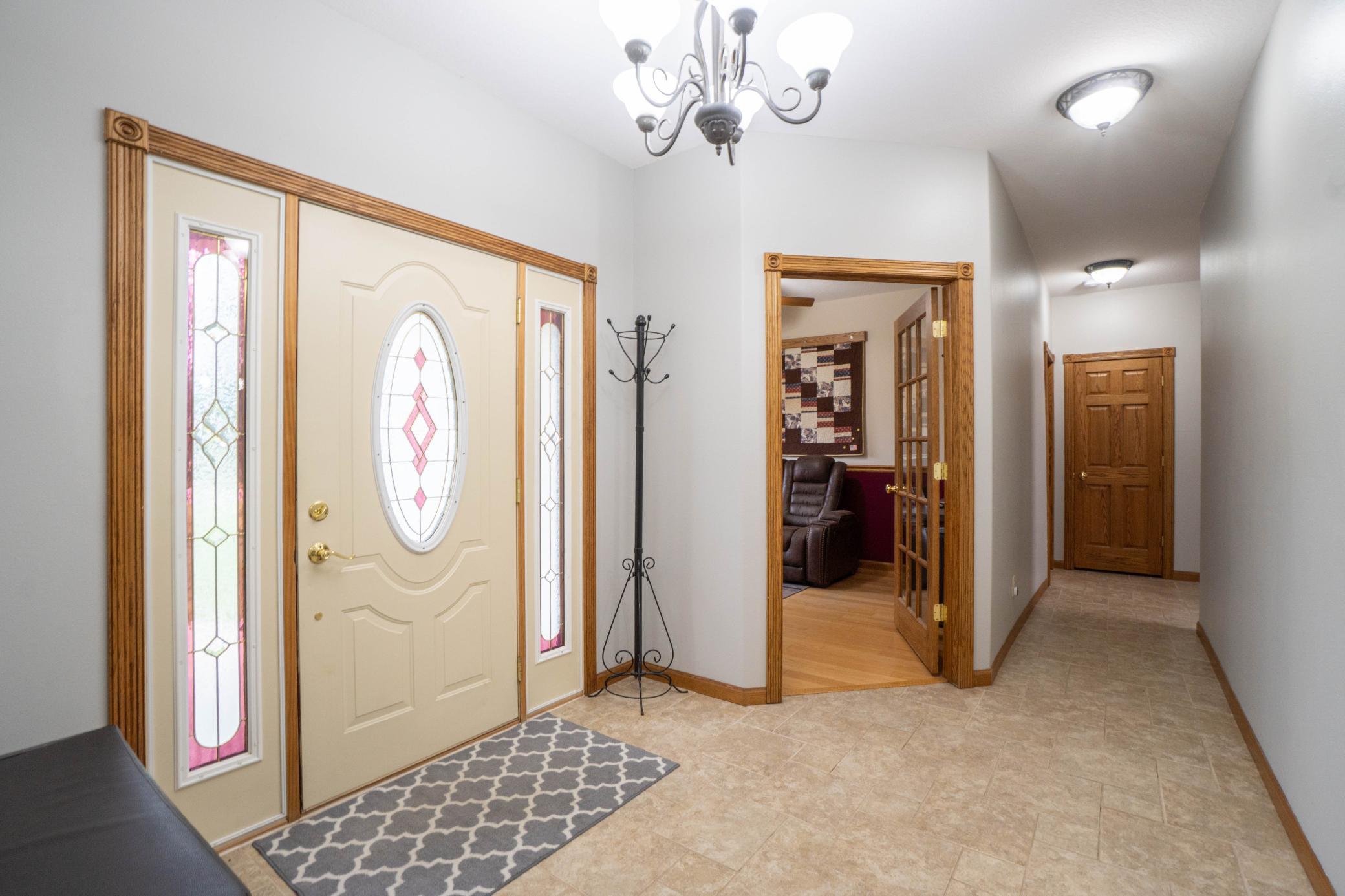 2005 single family home for sale at 118 Shores Road in Ottertail, MN — 3 bed, 2 bath (photo 7 of 47)