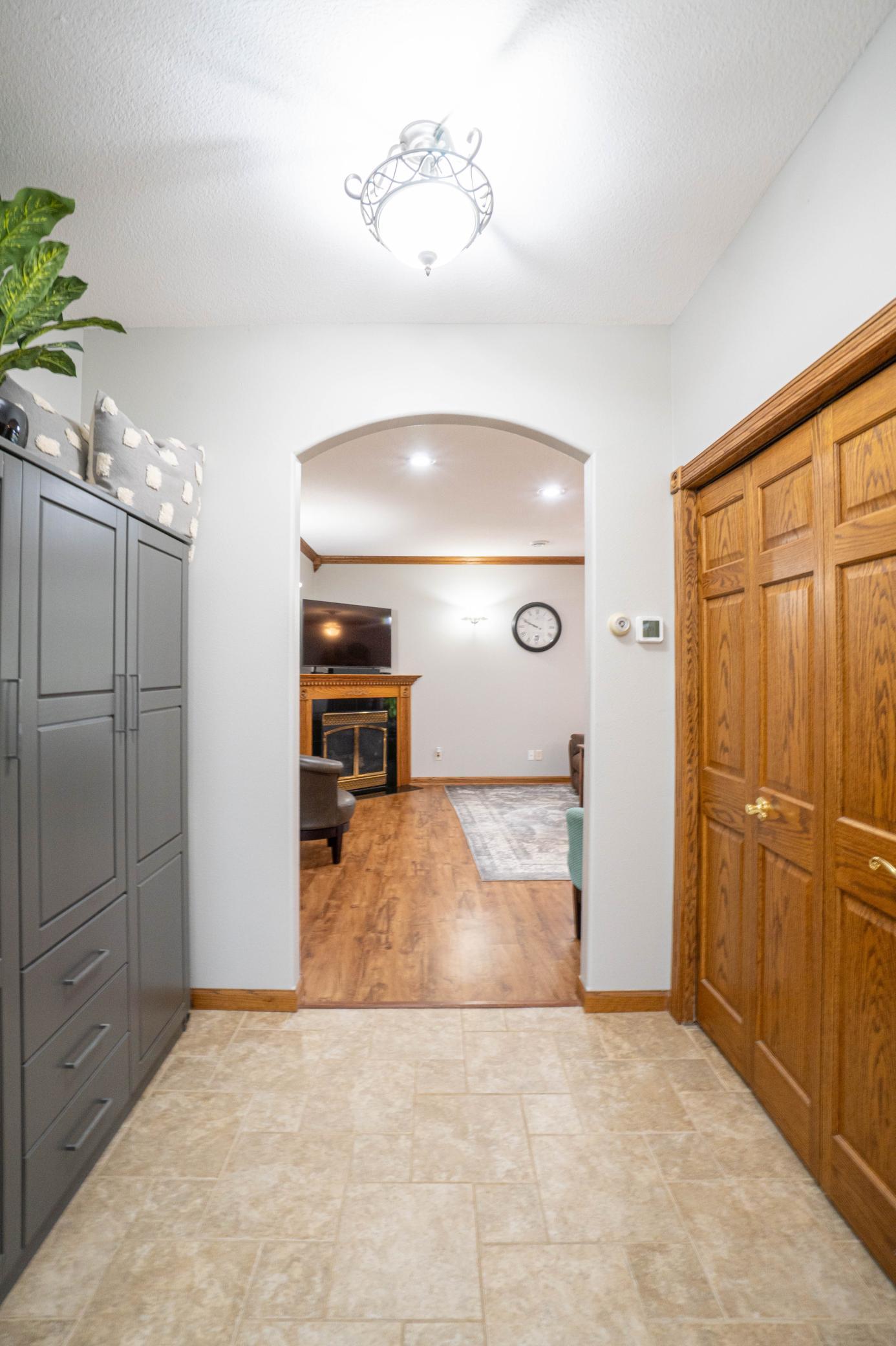 2005 single family home for sale at 118 Shores Road in Ottertail, MN — 3 bed, 2 bath (photo 8 of 47)