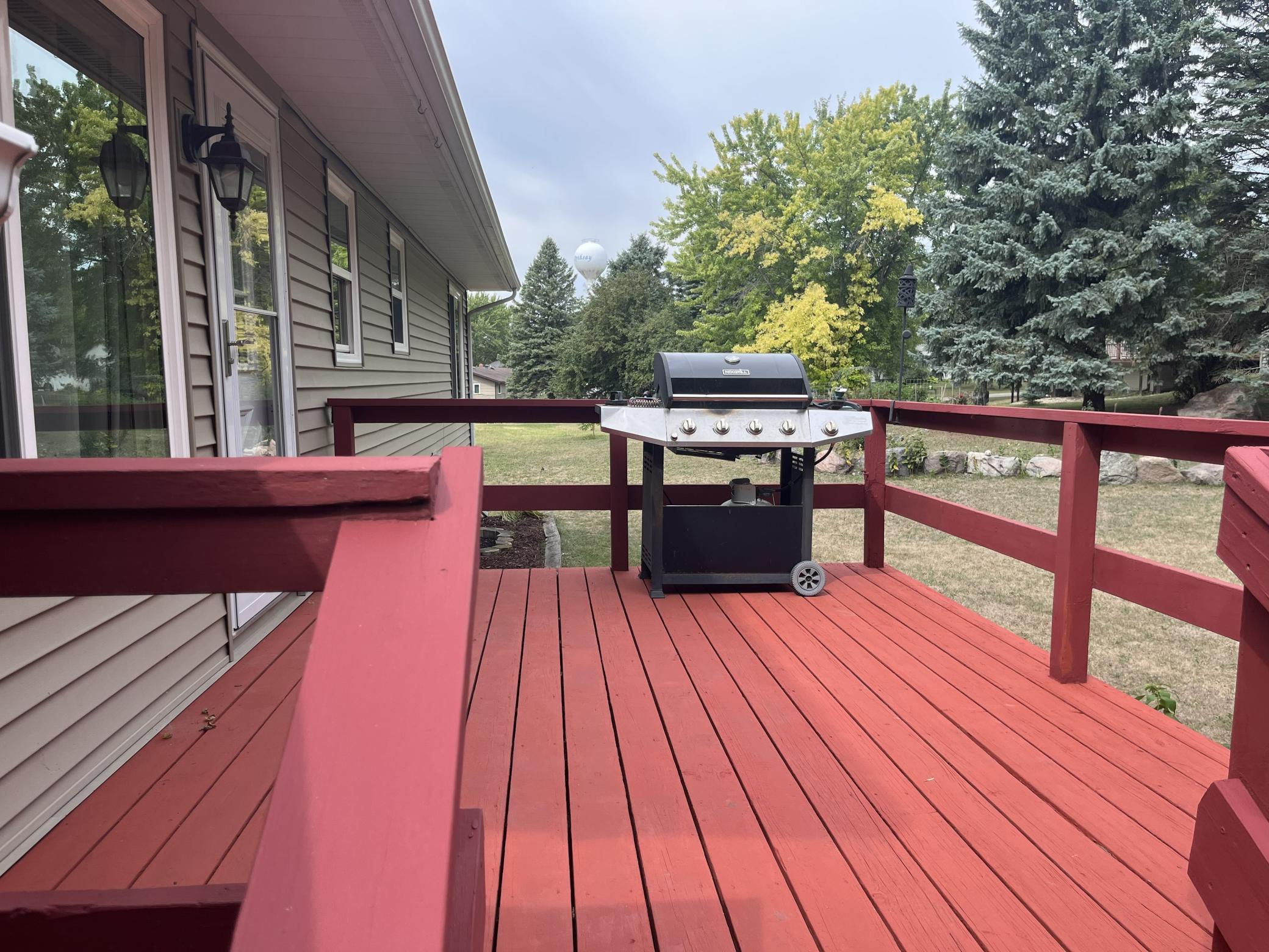 1976 single family home for sale at 519 1st Avenue SE in Rothsay, MN — 3 bed, 2 bath (photo 11 of 28)