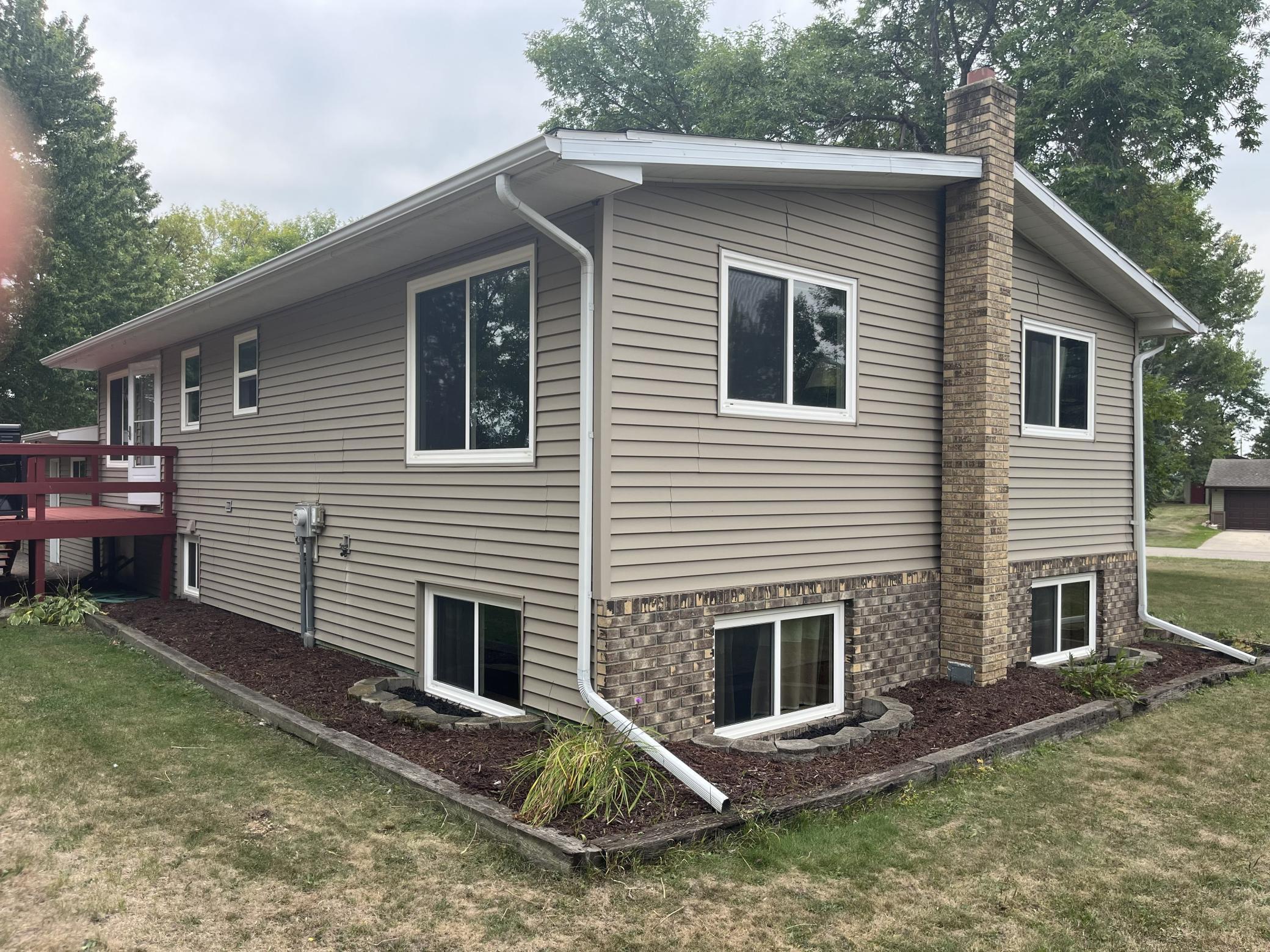 1976 single family home for sale at 519 1st Avenue SE in Rothsay, MN — 3 bed, 2 bath (photo 17 of 28)