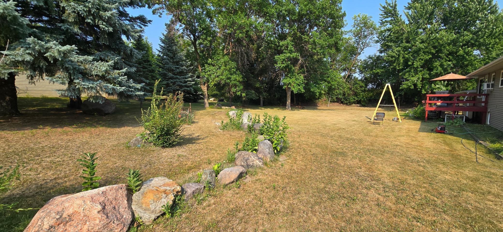 1976 single family home for sale at 519 1st Avenue SE in Rothsay, MN — 3 bed, 2 bath (photo 6 of 28)